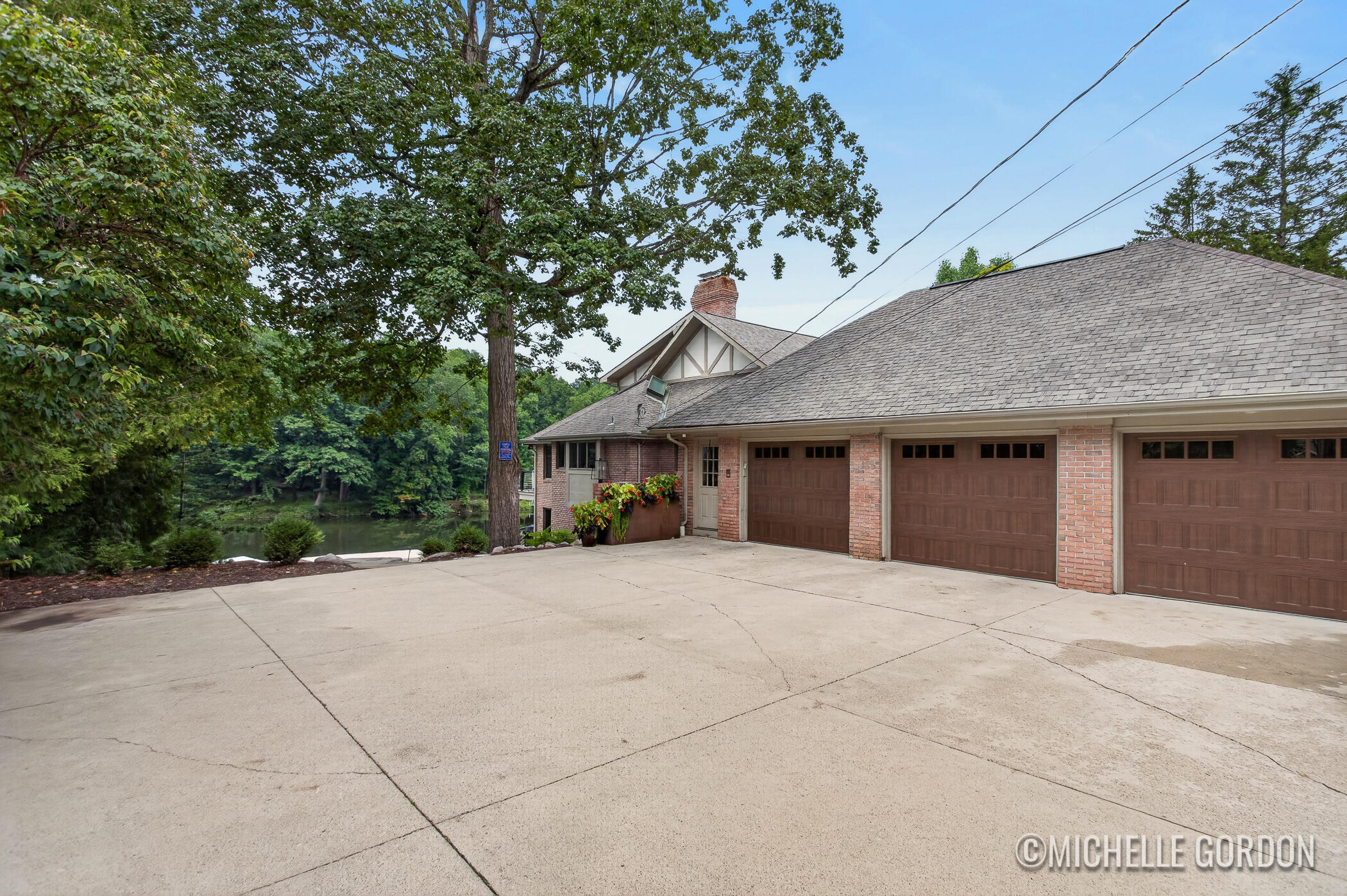 2465 Cascade Springs Drive Se Property Photo 3