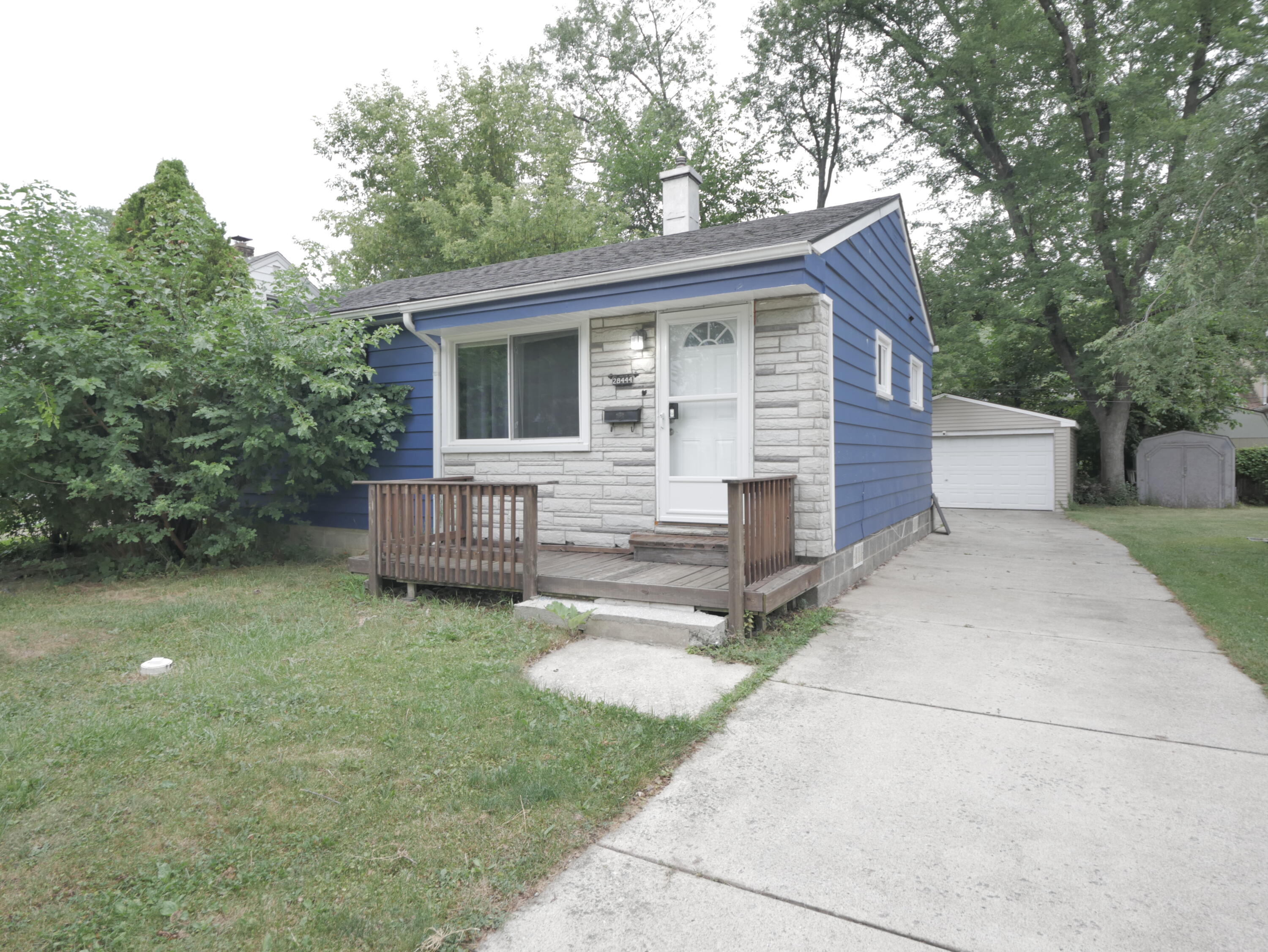 28444 Everett Street Property Photo 1