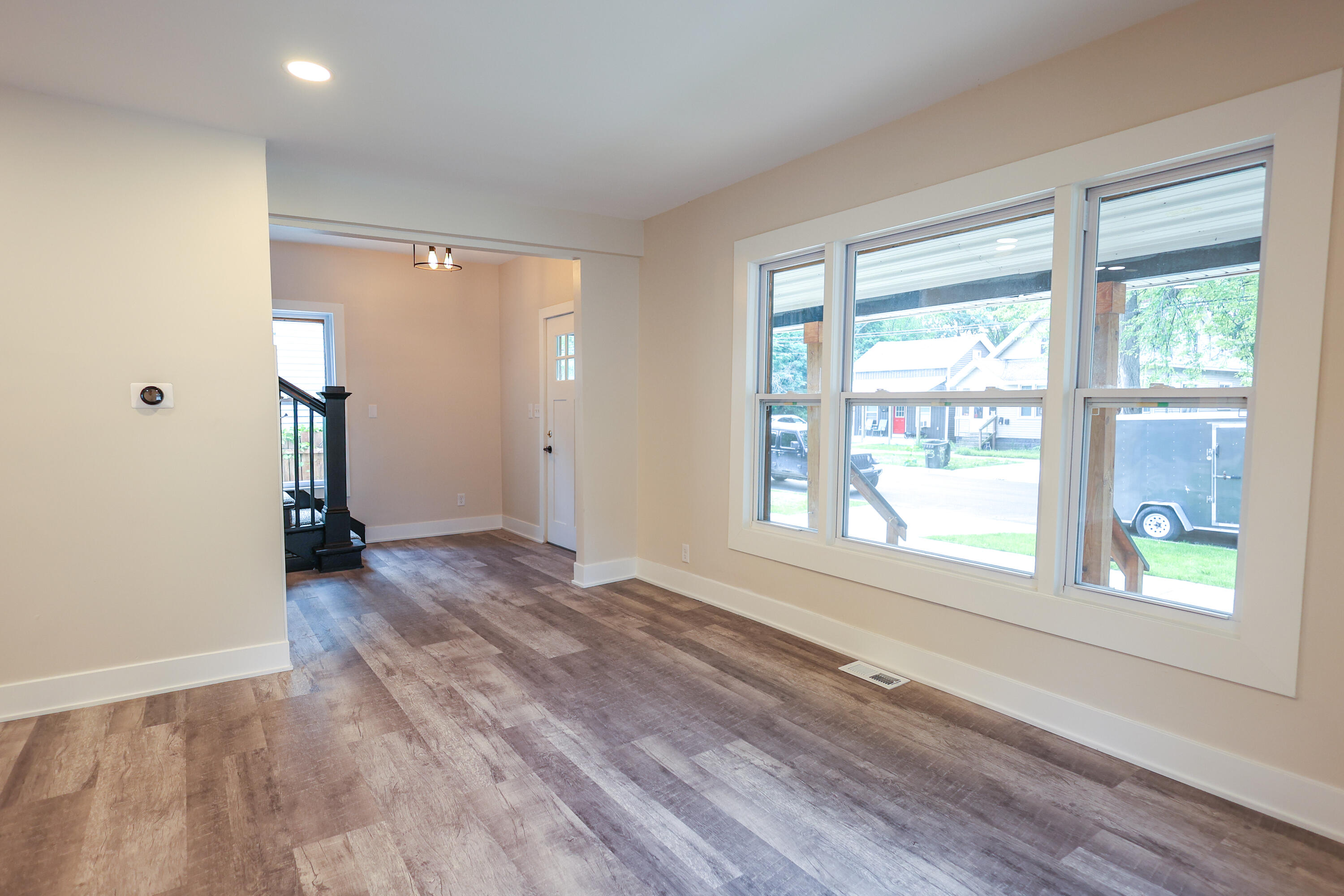 318 Catherine Avenue Property Photo 8