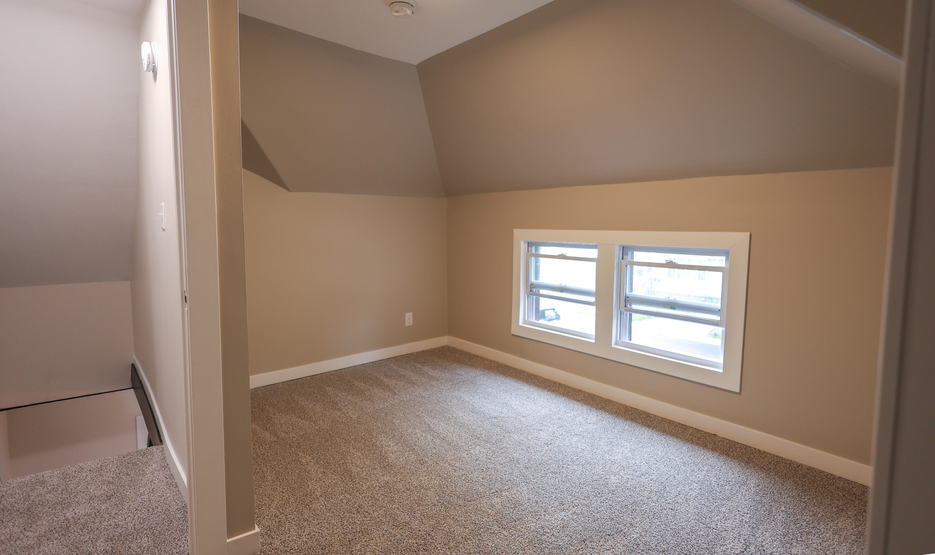 318 Catherine Avenue Property Photo 23