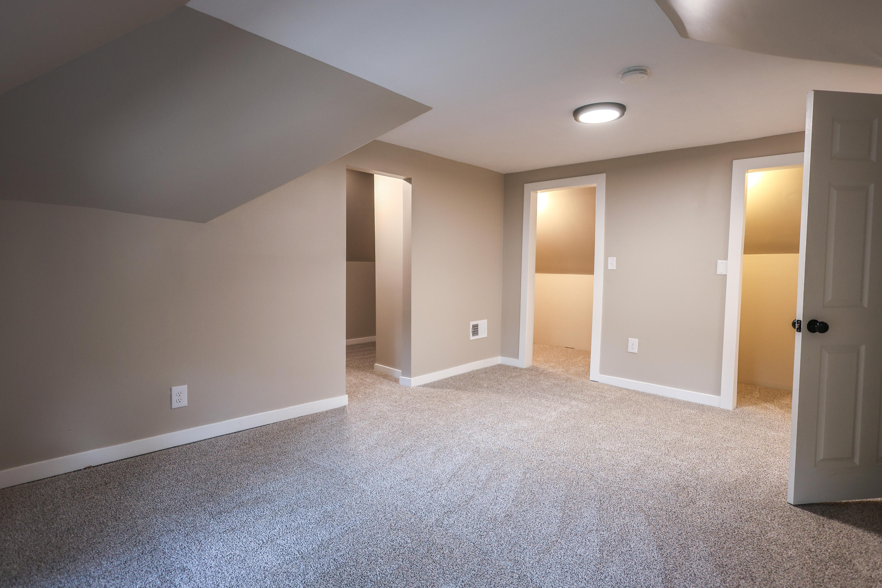 318 Catherine Avenue Property Photo 24