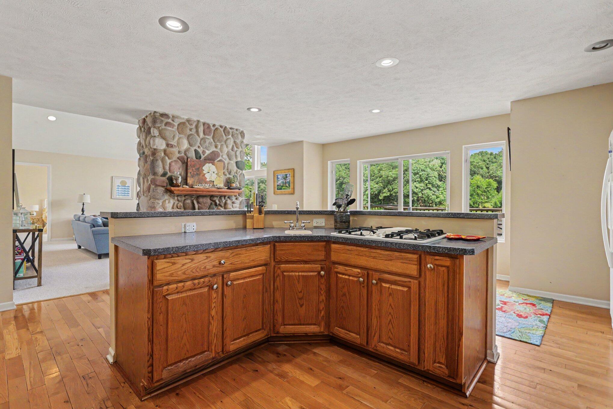 7805 Cougar Drive Property Photo 13