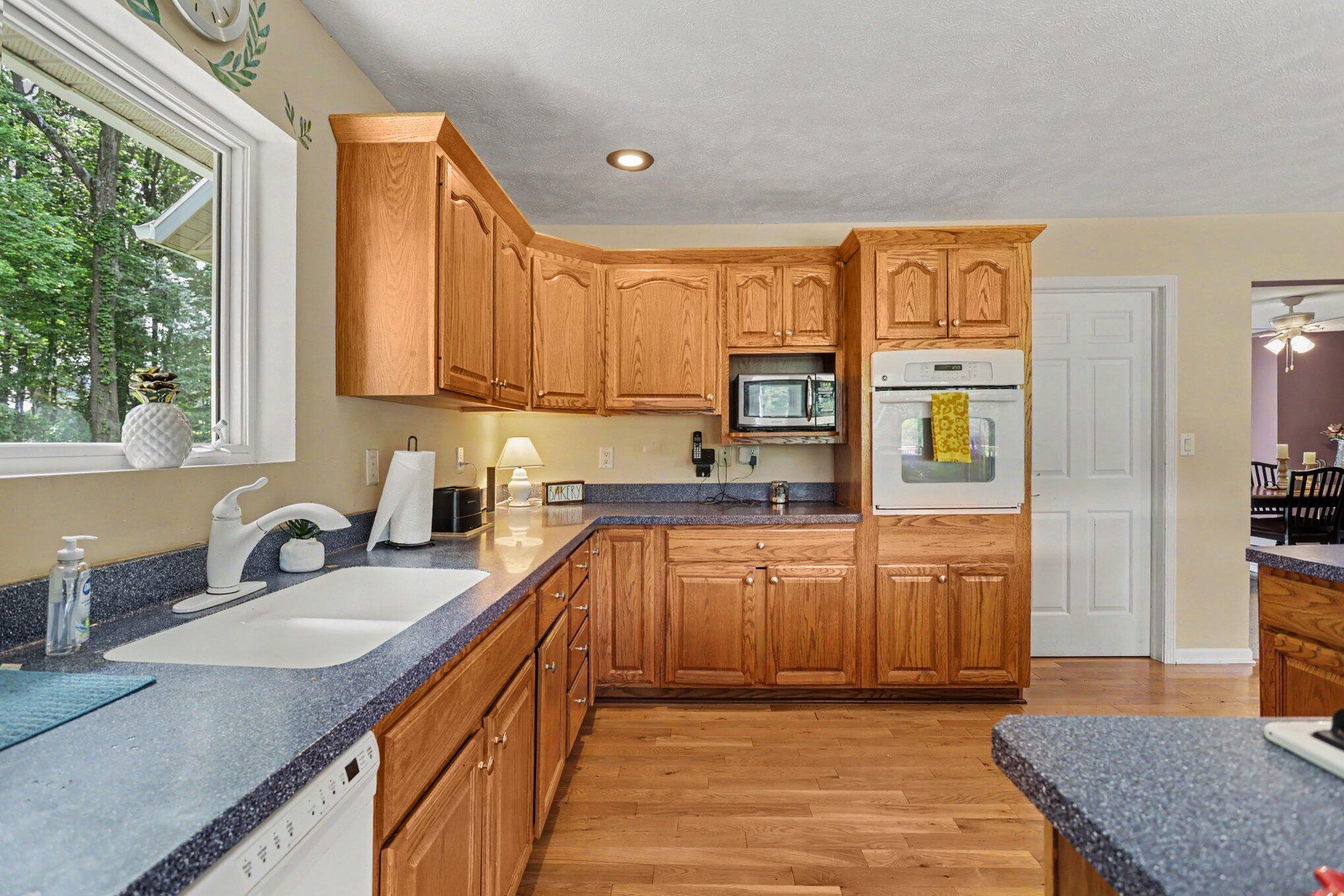 7805 Cougar Drive Property Photo 14