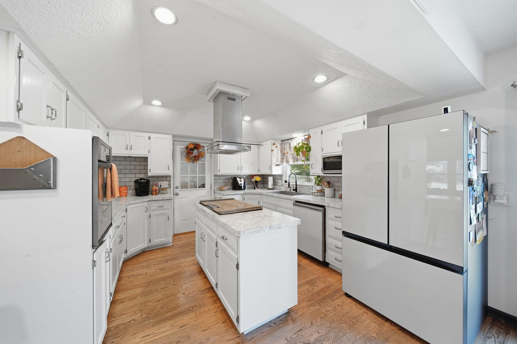 105 Sunset Drive Property Photo 13