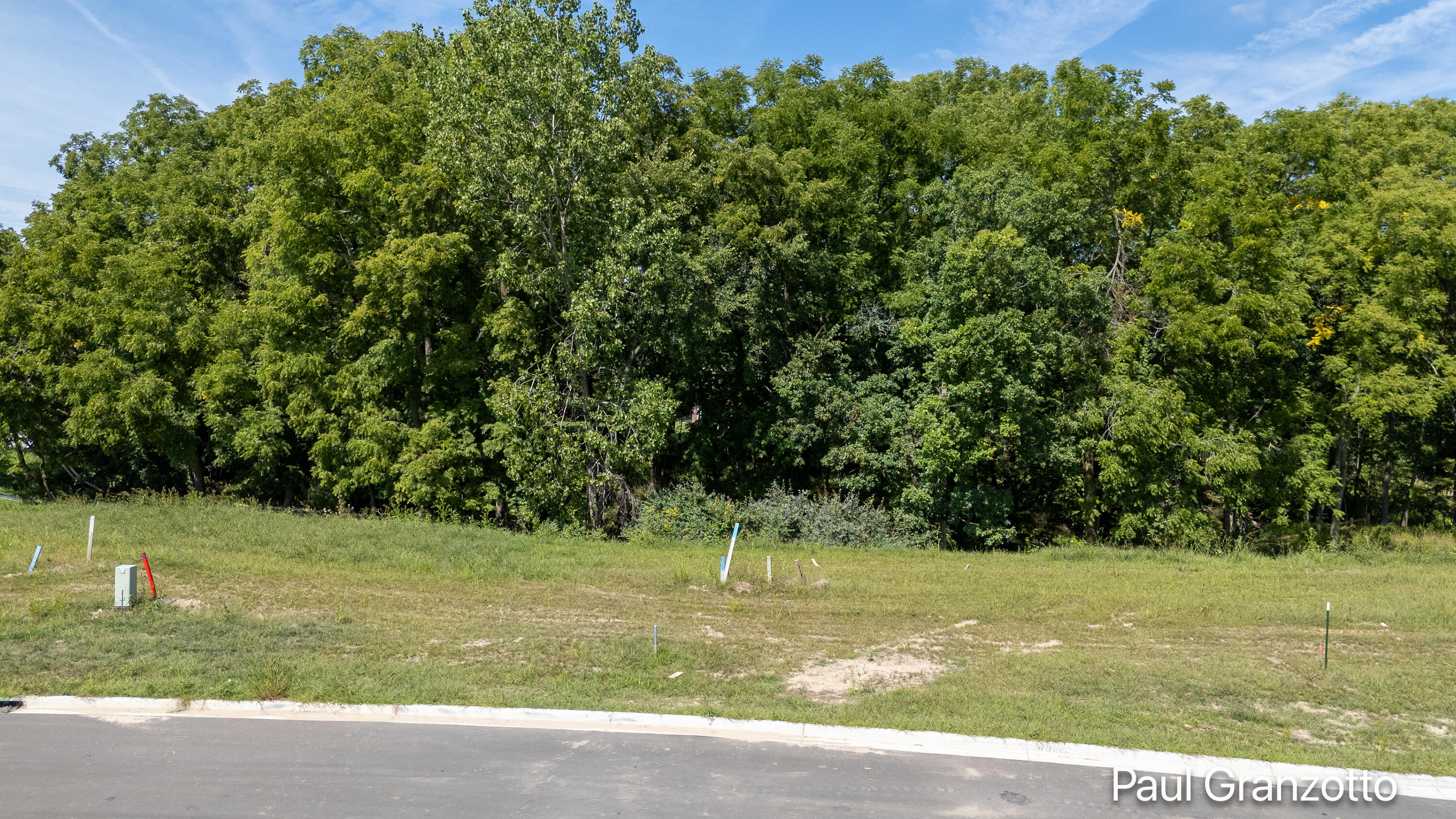 5561 N Blackberry Bluff Property Photo 2
