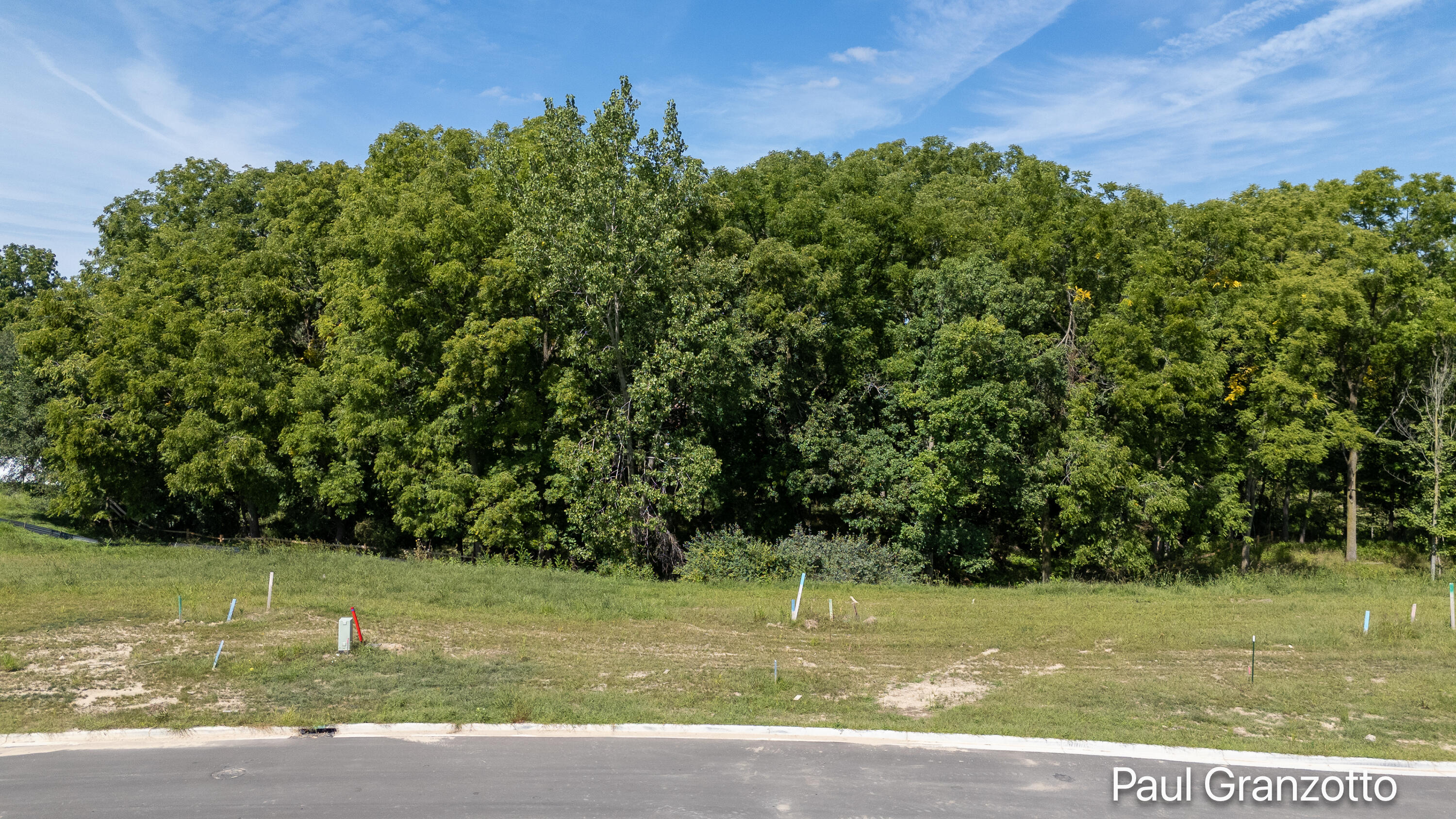 5561 N Blackberry Bluff Property Photo 3