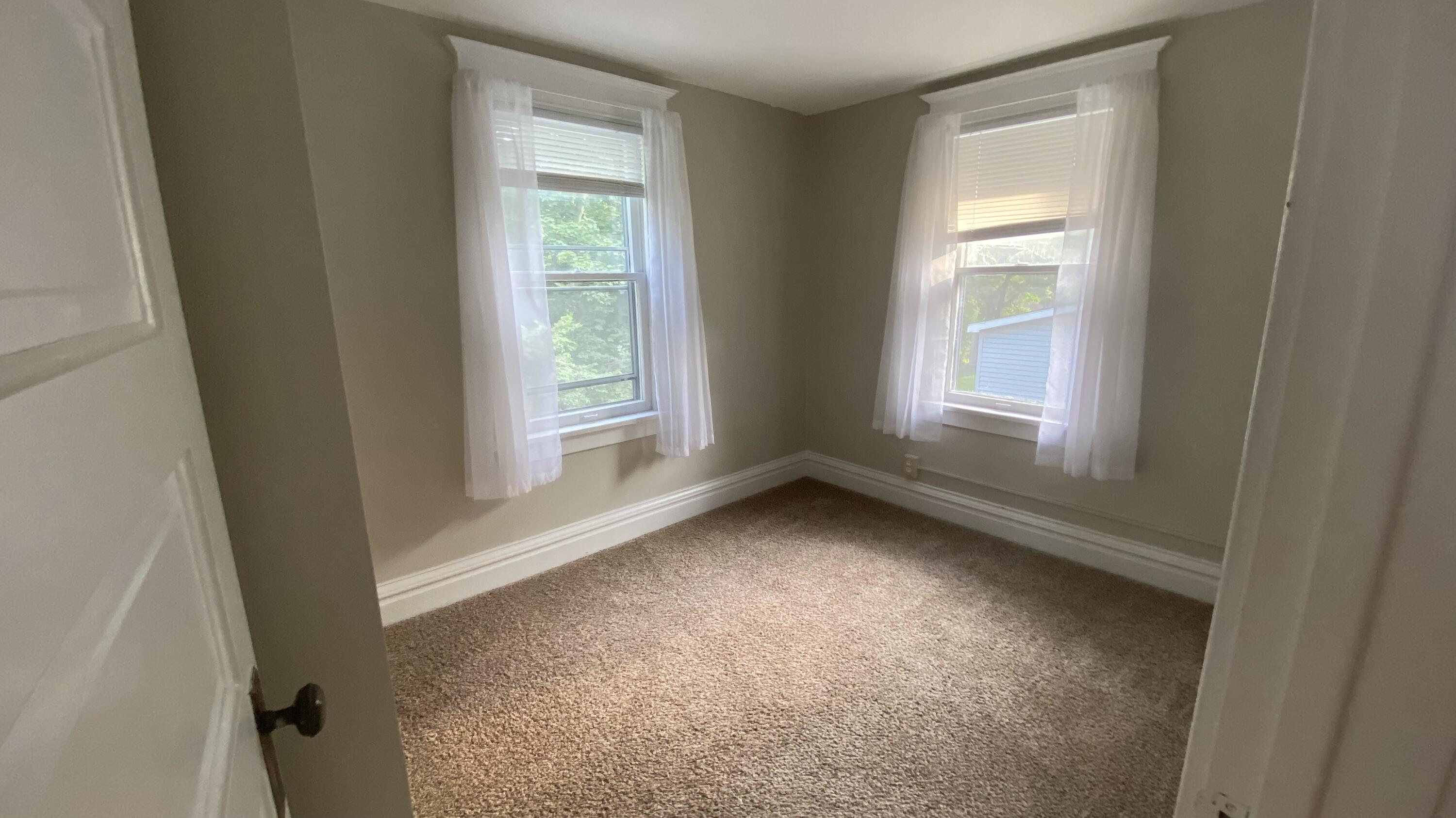 427 Den Adel Court Property Photo 8