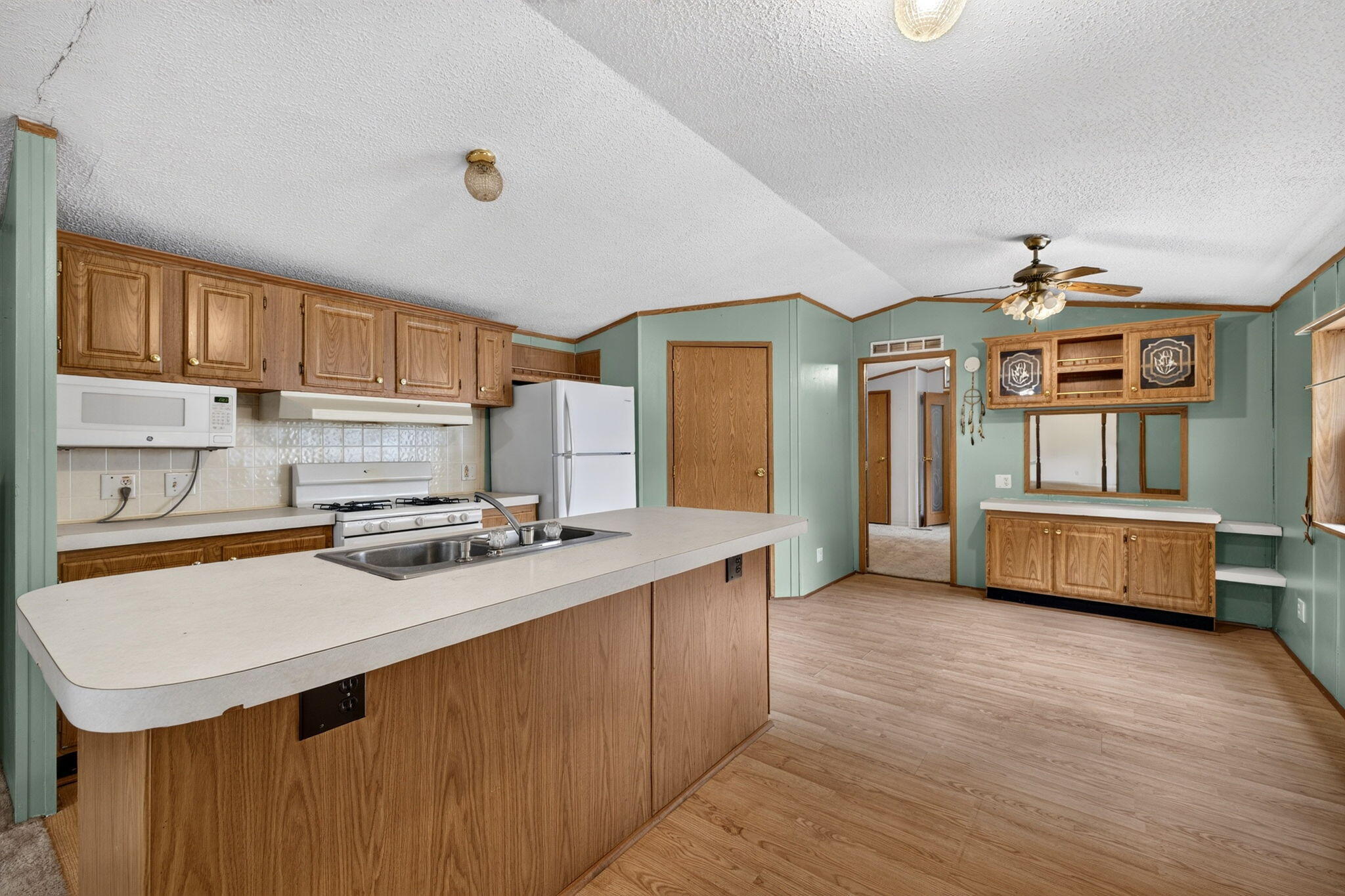 9455 E Lane Drive Property Photo 4