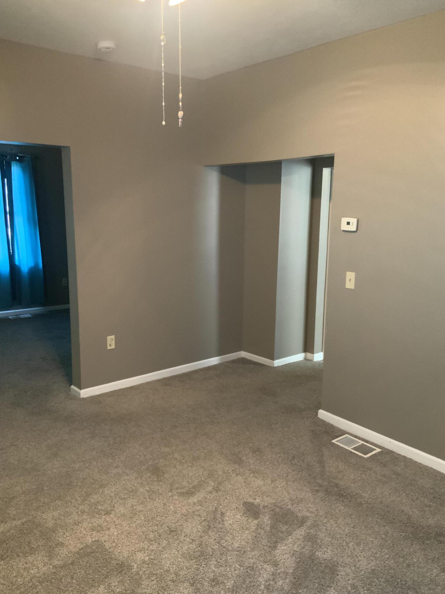 4984 N State Road Property Photo 8