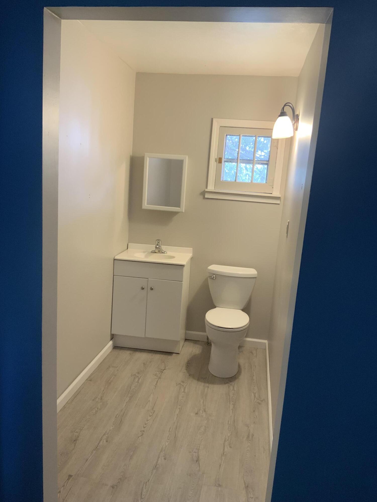 4984 N State Road Property Photo 12