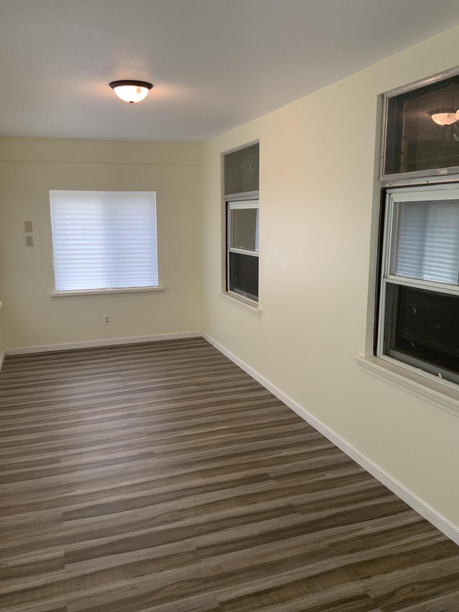 4984 N State Road Property Photo 21