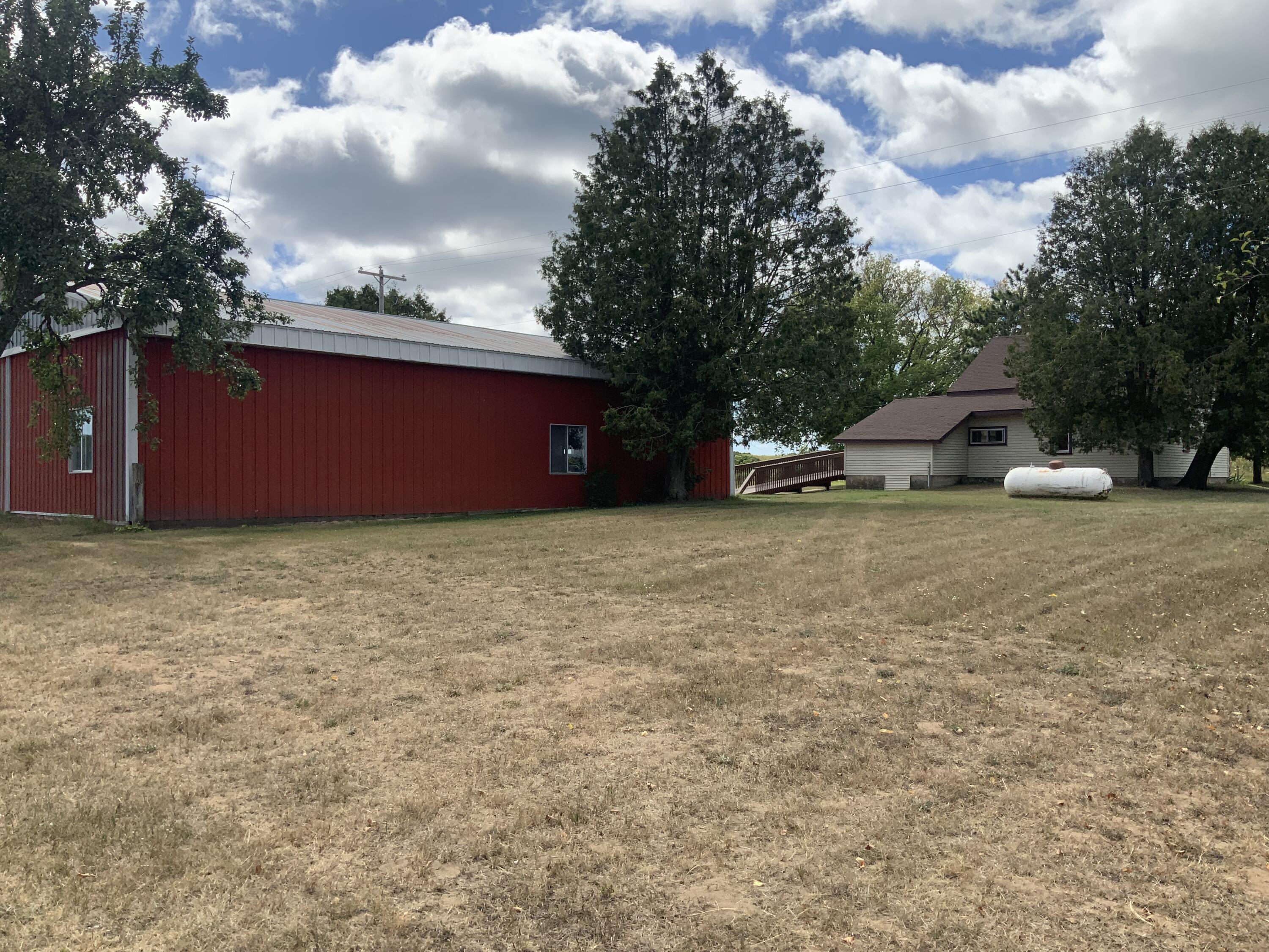 4984 N State Road Property Photo 32