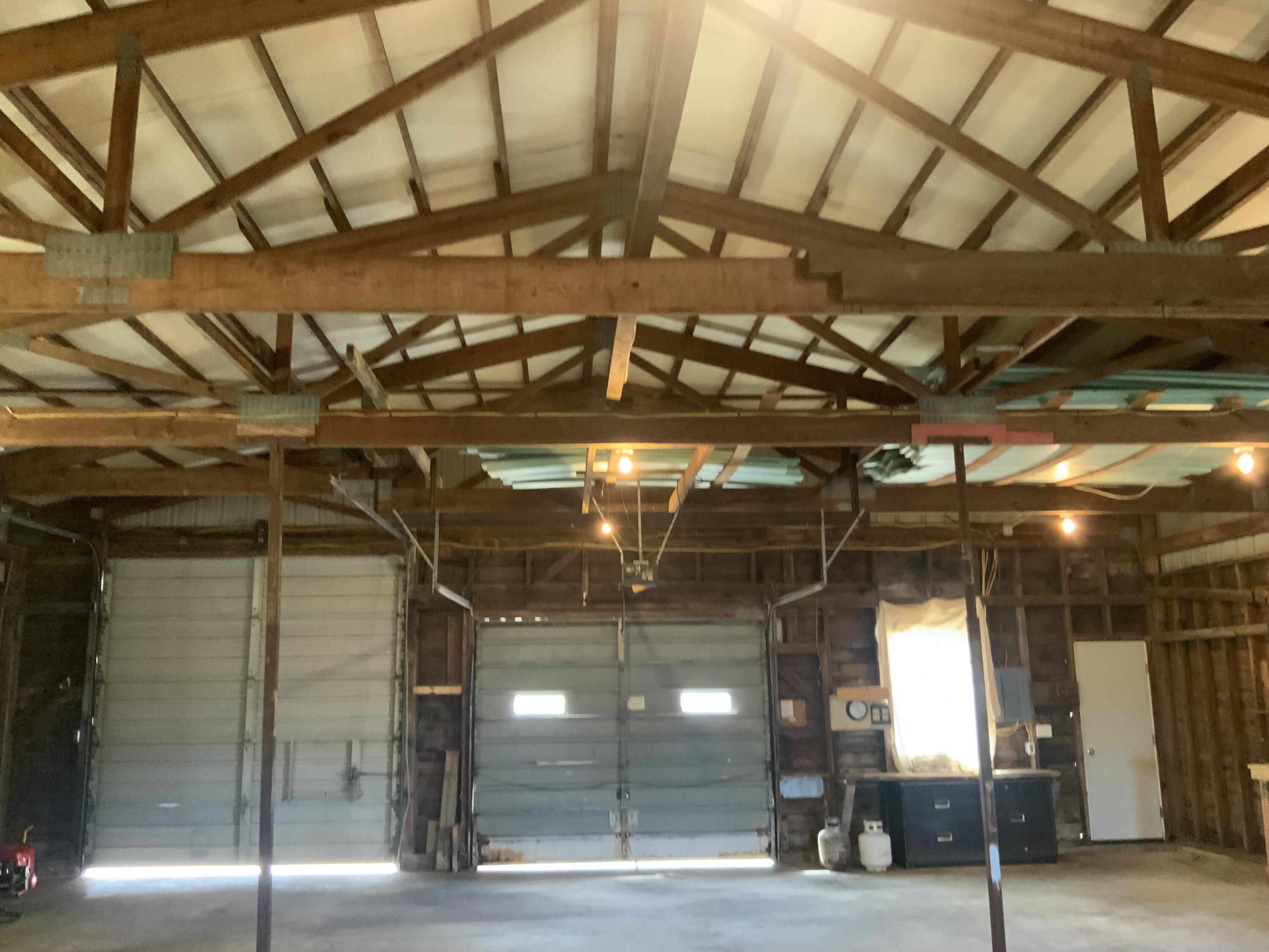 4984 N State Road Property Photo 34
