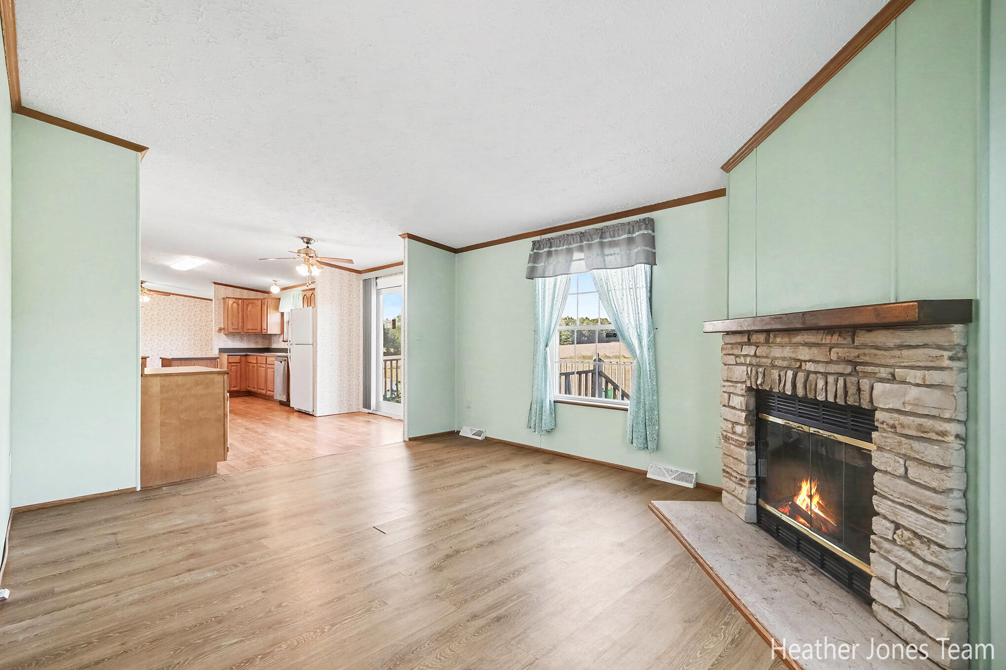 3349 N Pine Grove Road Property Photo 5
