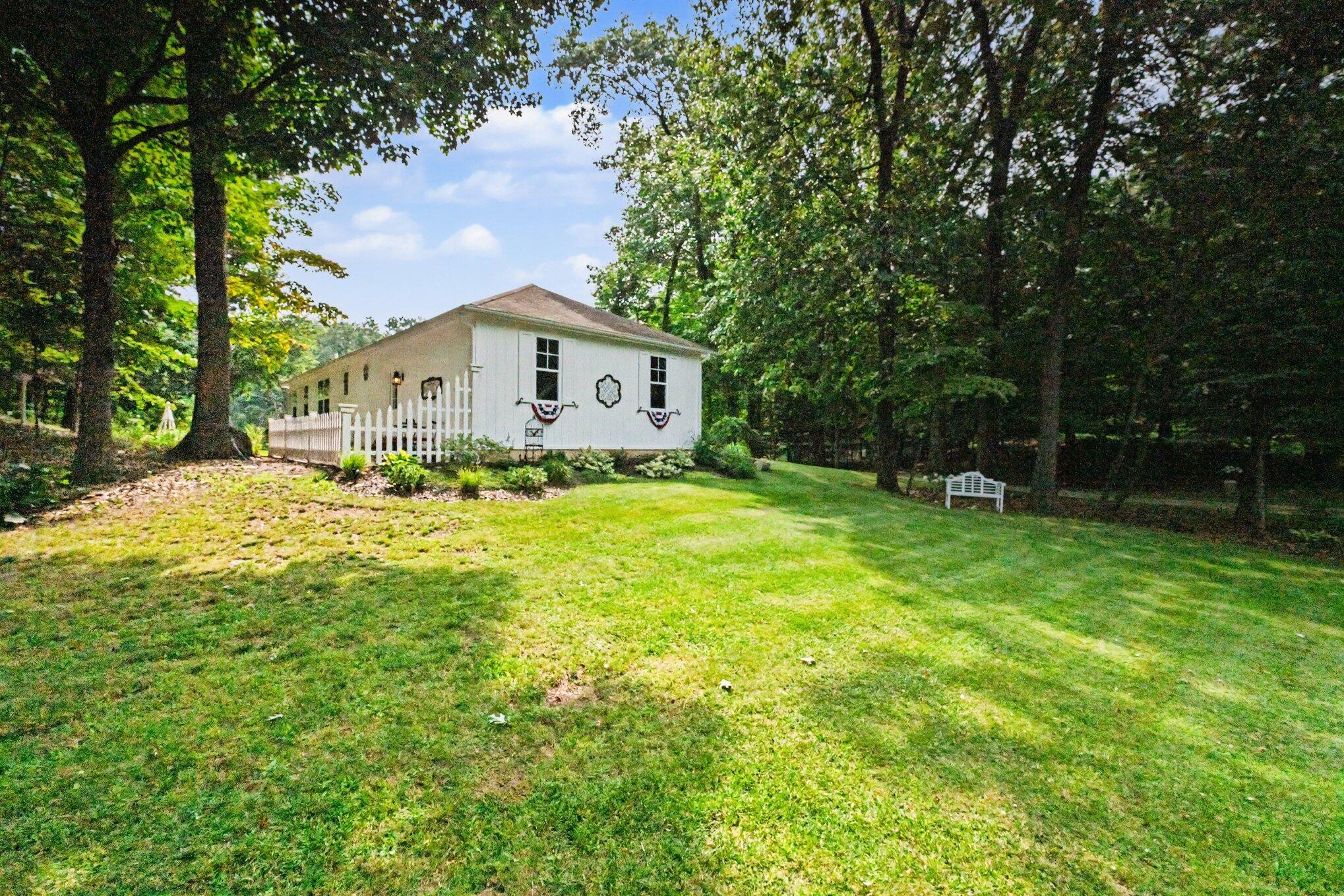 368 Summerset Drive Property Photo 7