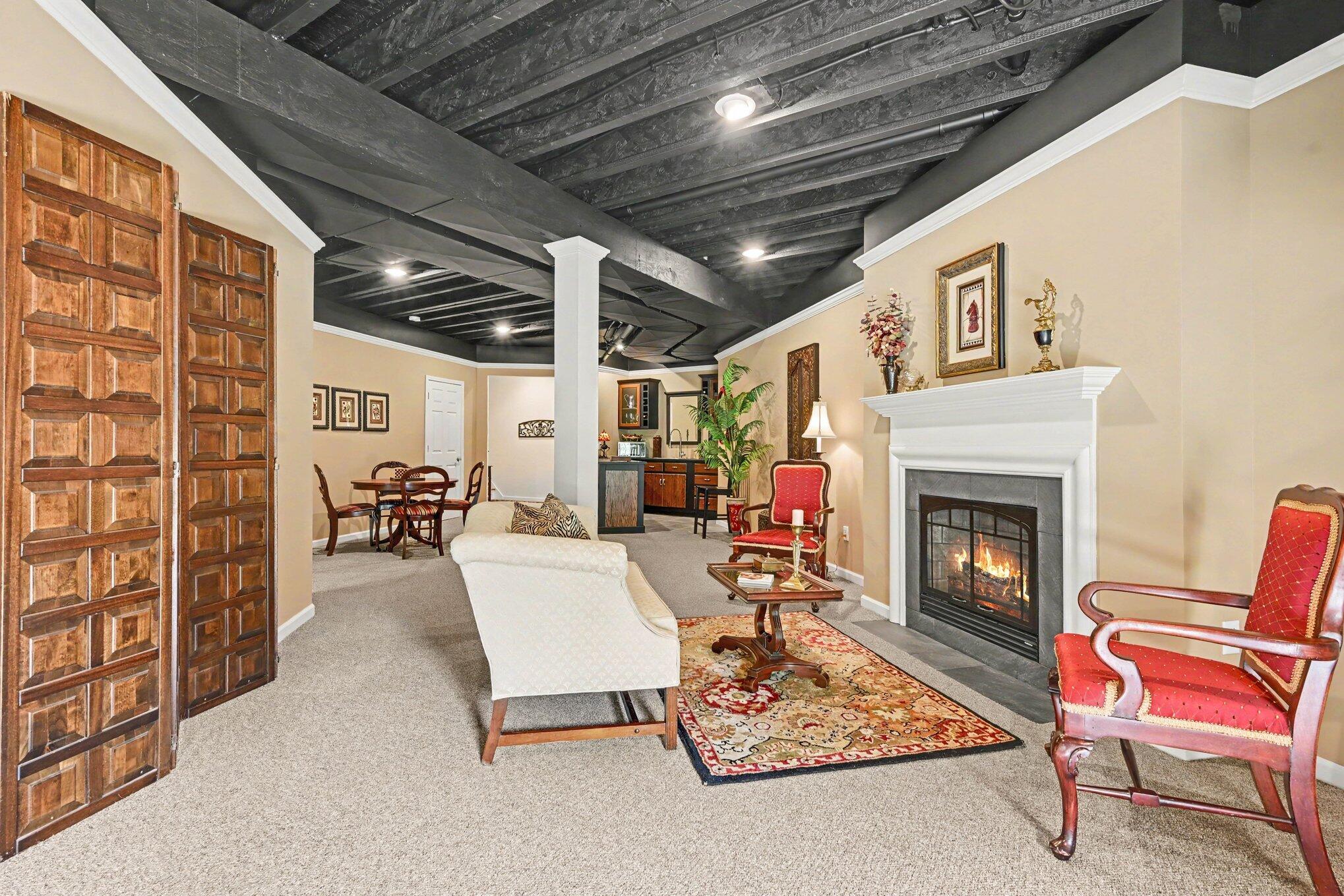 368 Summerset Drive Property Photo 40