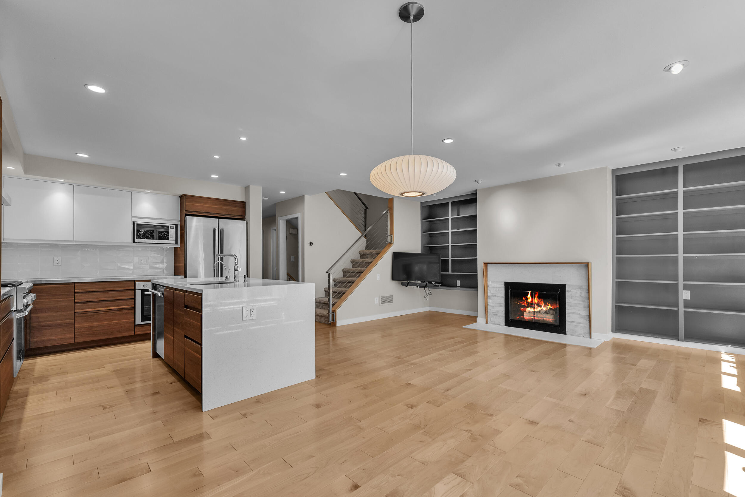 676 Greenhills Drive Property Photo 10