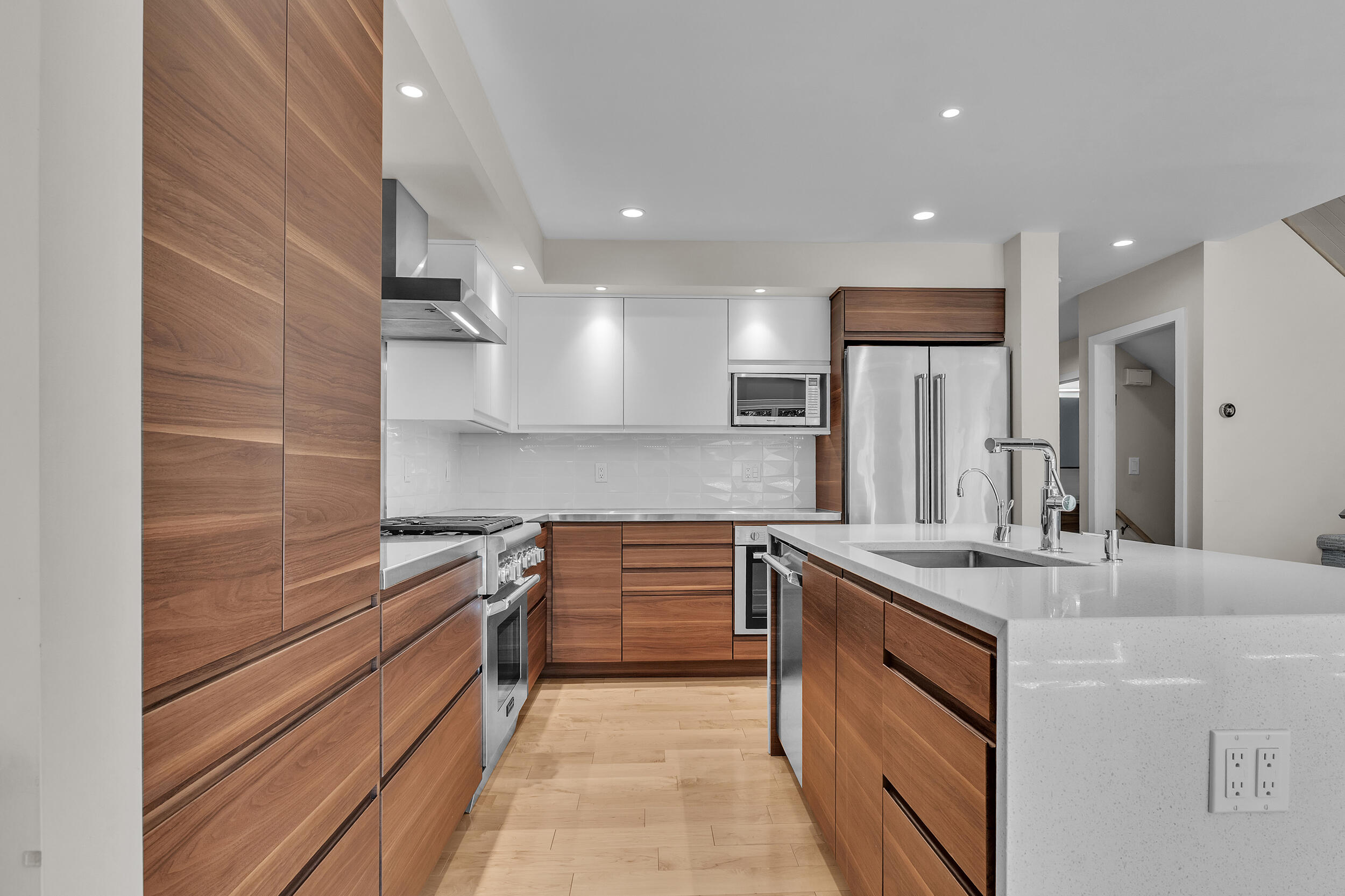 676 Greenhills Drive Property Photo 17