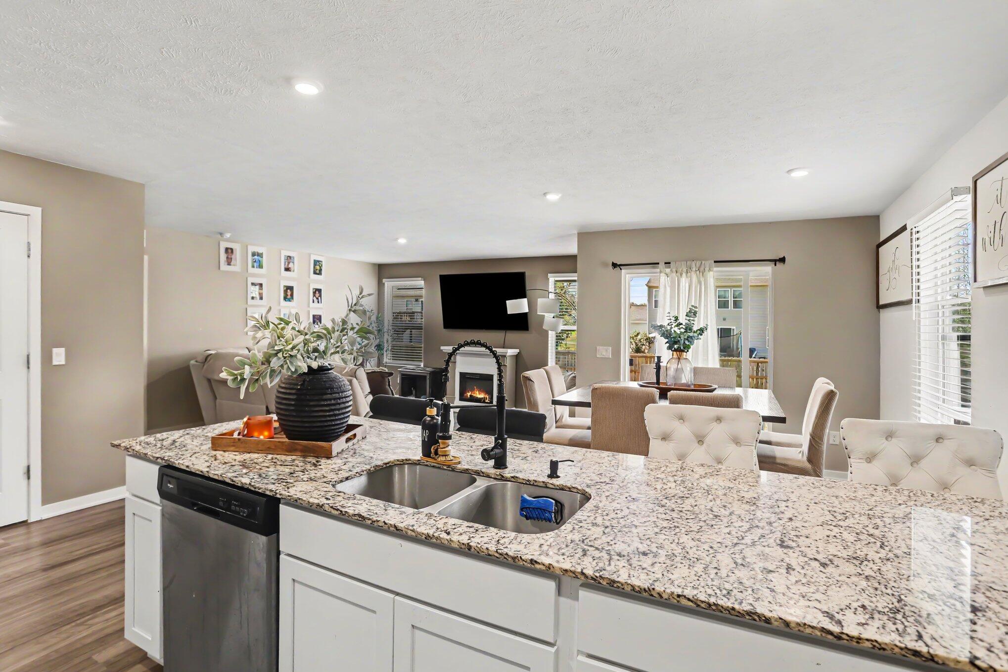 4269 Wild Meadow Street Property Photo 9
