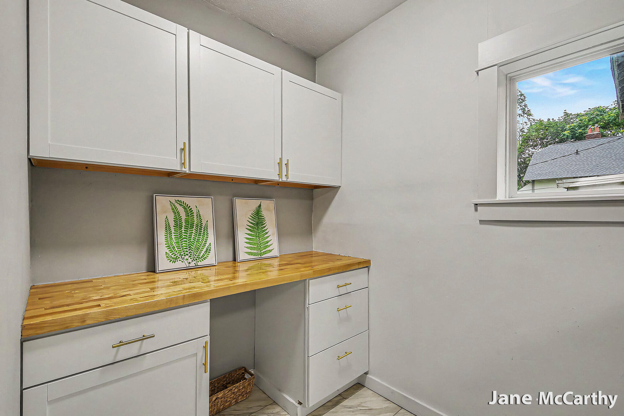 1240 Bemis Street Se Property Photo 12