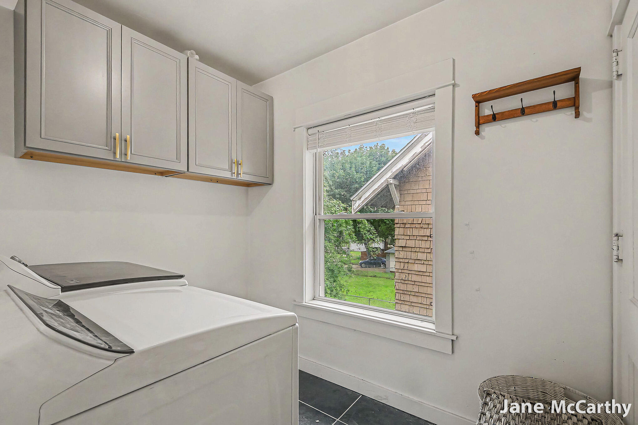 1240 Bemis Street Se Property Photo 17
