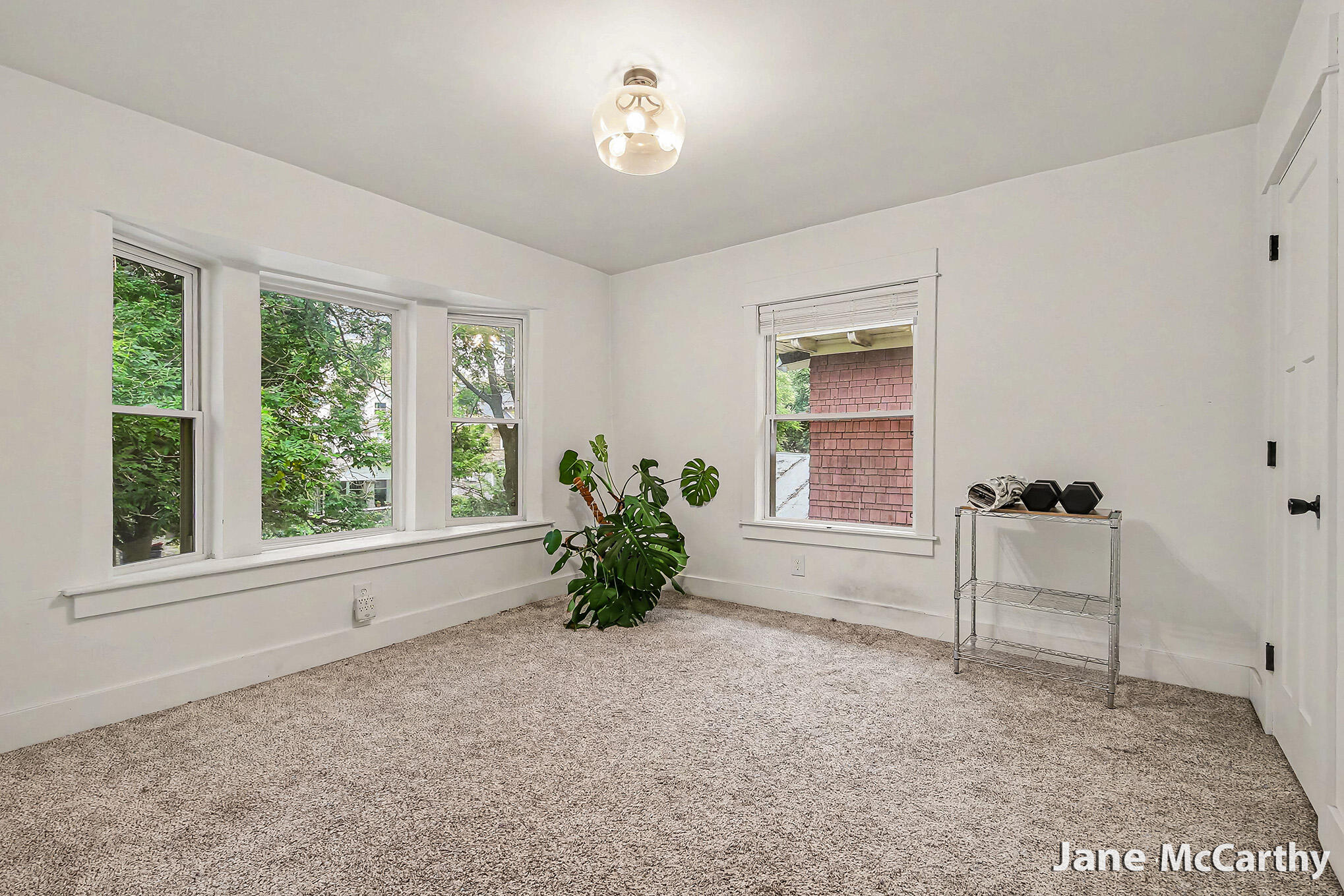 1240 Bemis Street Se Property Photo 21