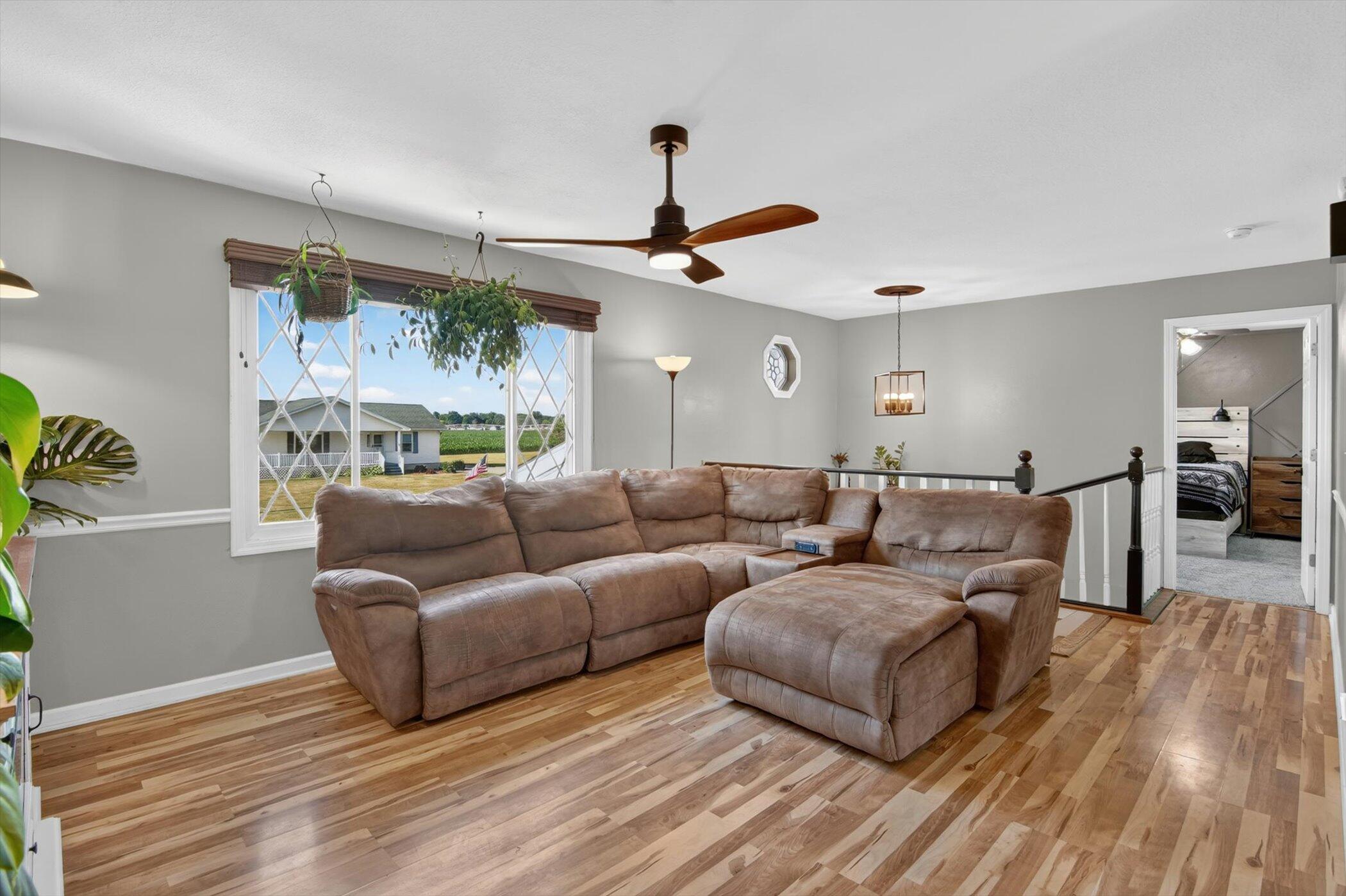 438 South Street Property Photo 4