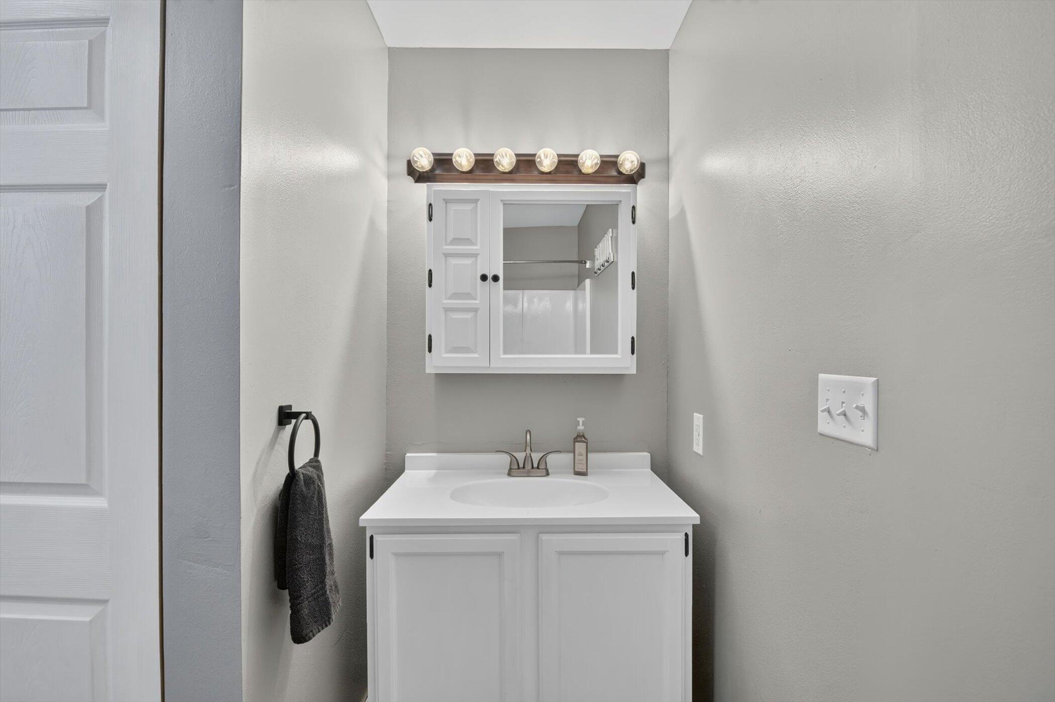 438 South Street Property Photo 15