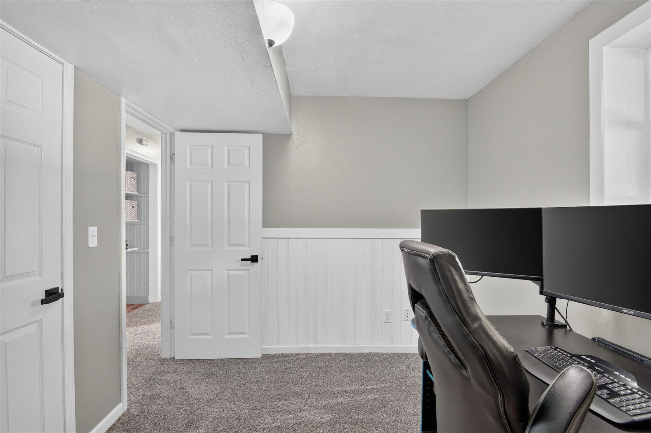 438 South Street Property Photo 35