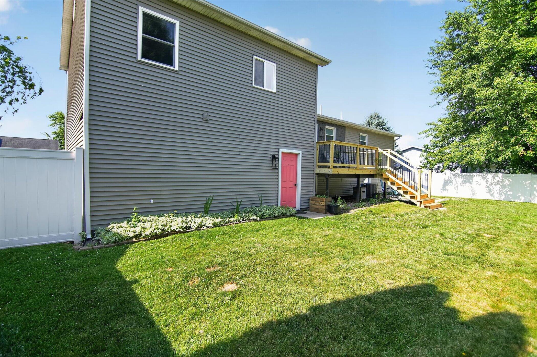 438 South Street Property Photo 47