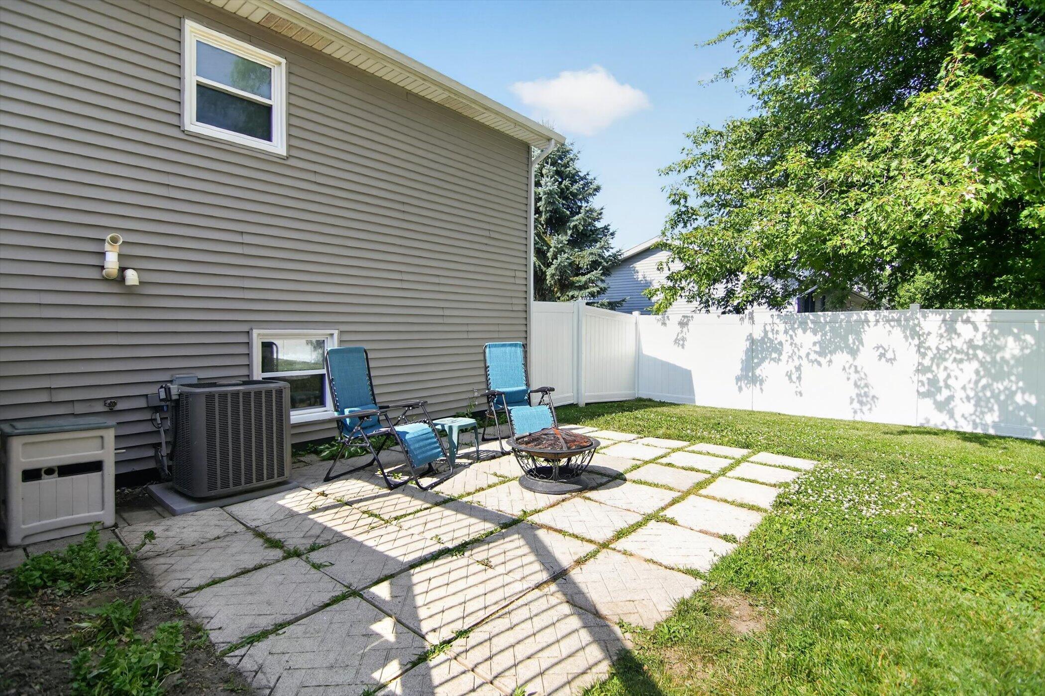 438 South Street Property Photo 48
