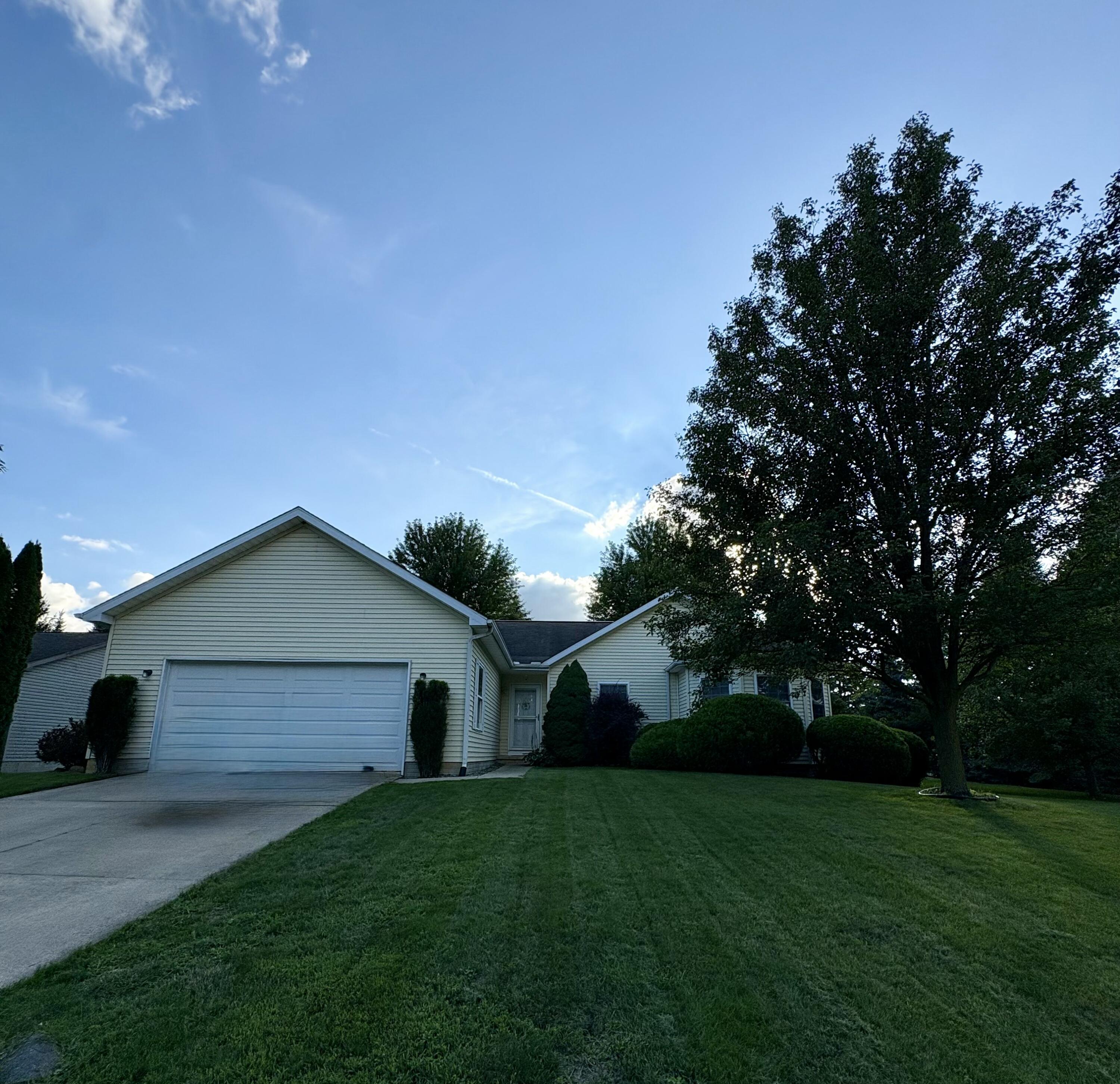 923 N Union Street Property Photo 1