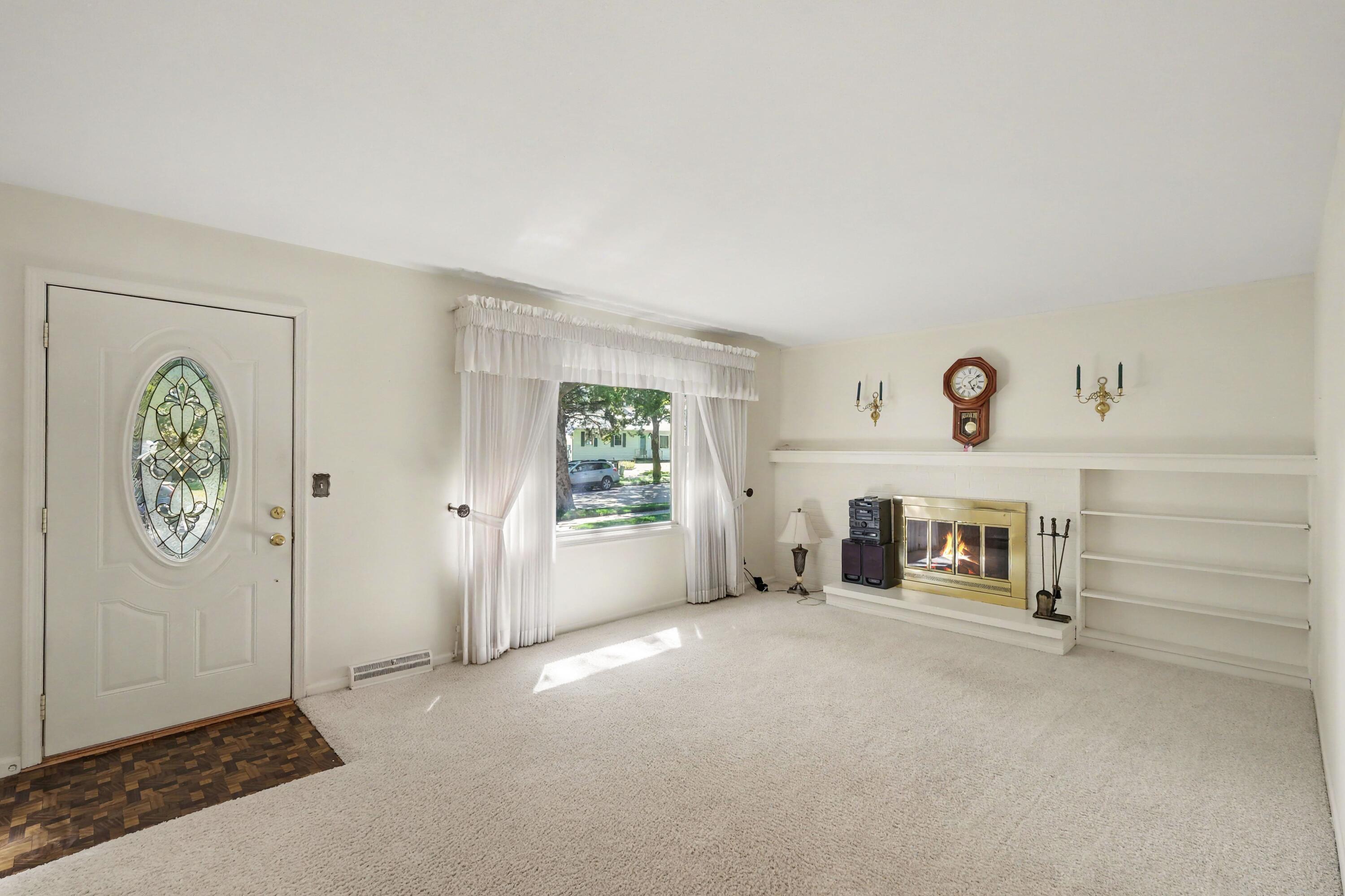 1399 Clover Crest Nw Property Photo 8