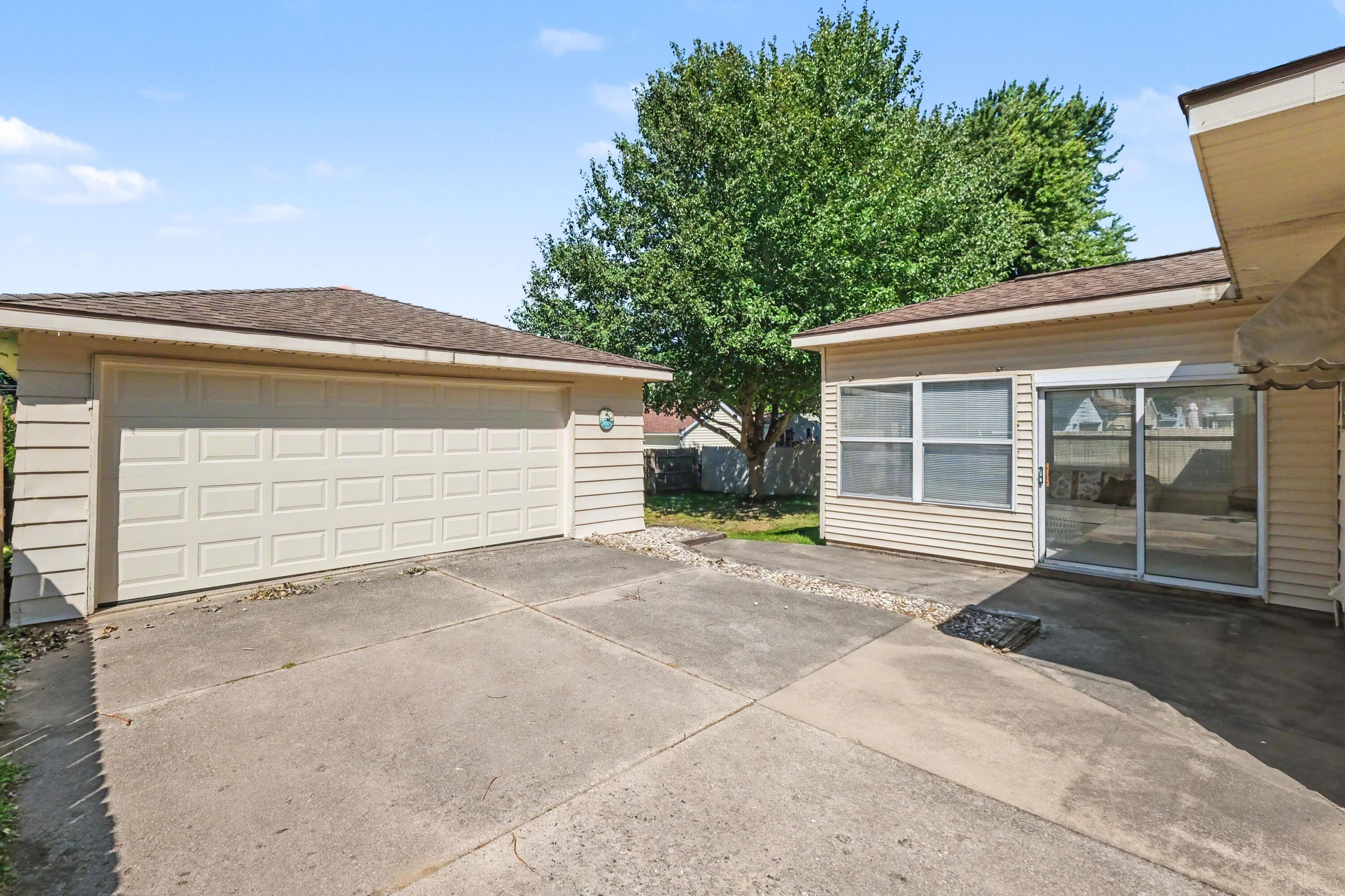 1399 Clover Crest Nw Property Photo 31