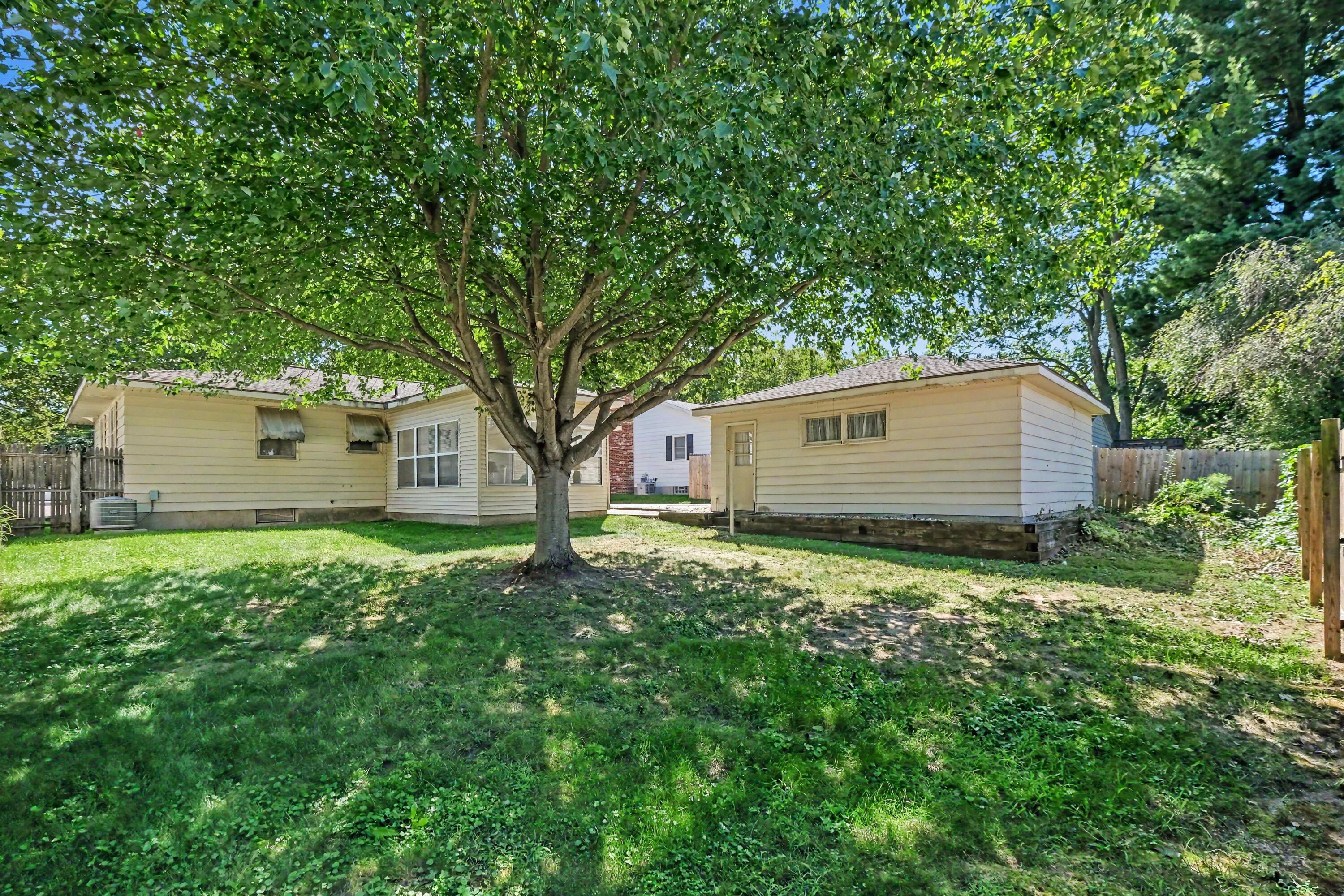 1399 Clover Crest Nw Property Photo 34