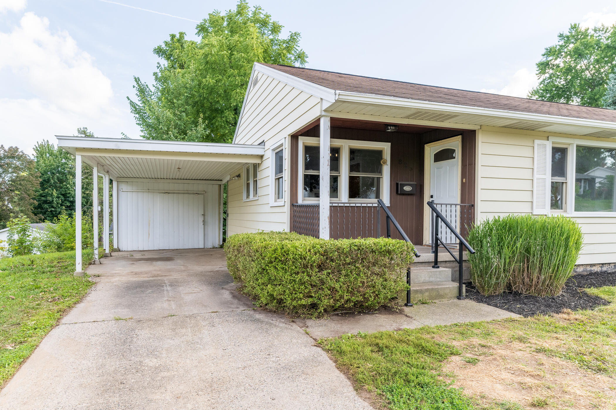 825 Forest Street Property Photo 49