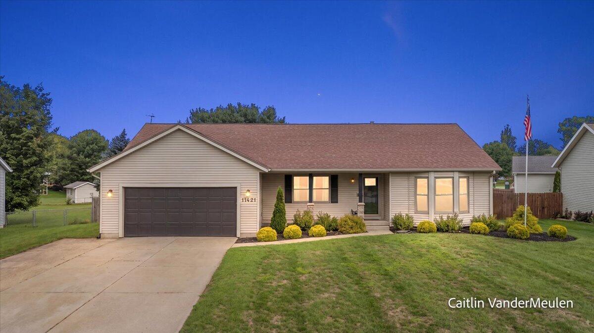 11421 Prairie Avenue Property Photo 1