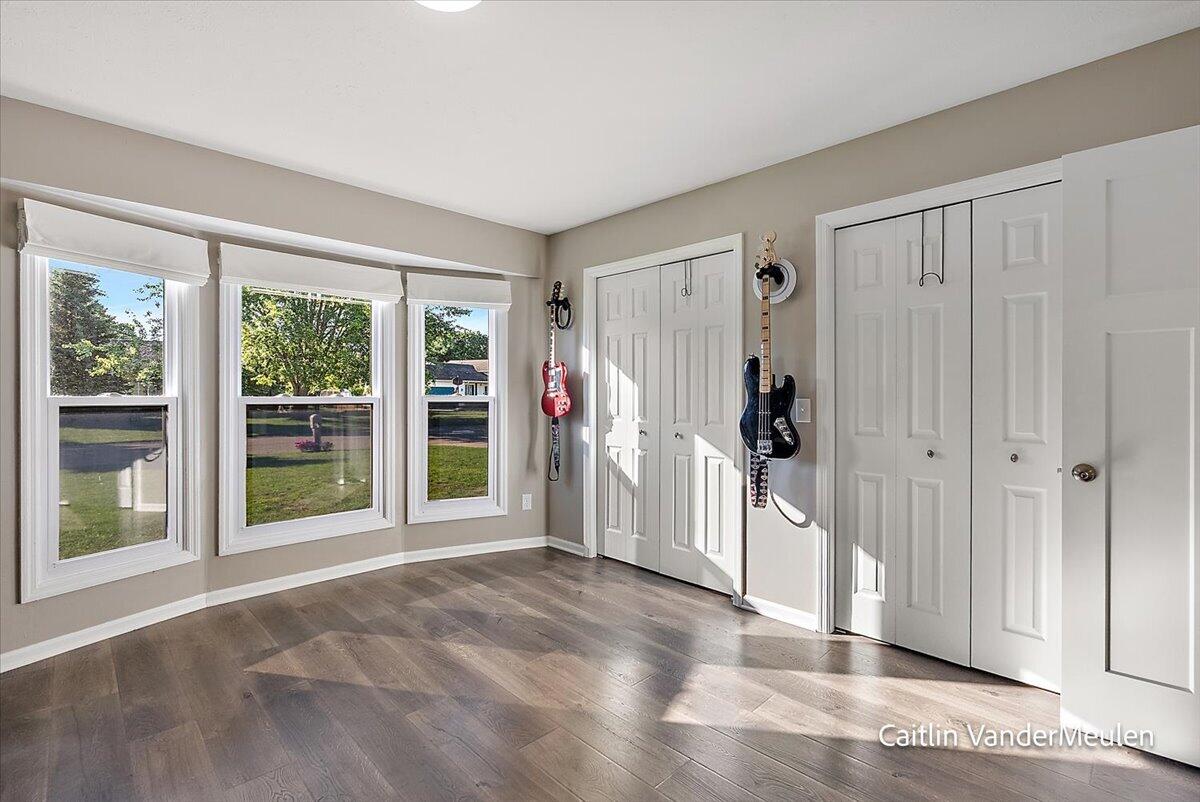 11421 Prairie Avenue Property Photo 34