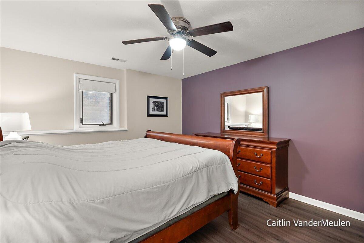 11421 Prairie Avenue Property Photo 45
