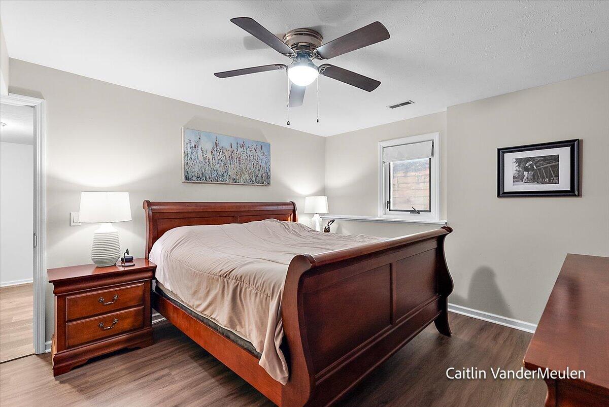 11421 Prairie Avenue Property Photo 46