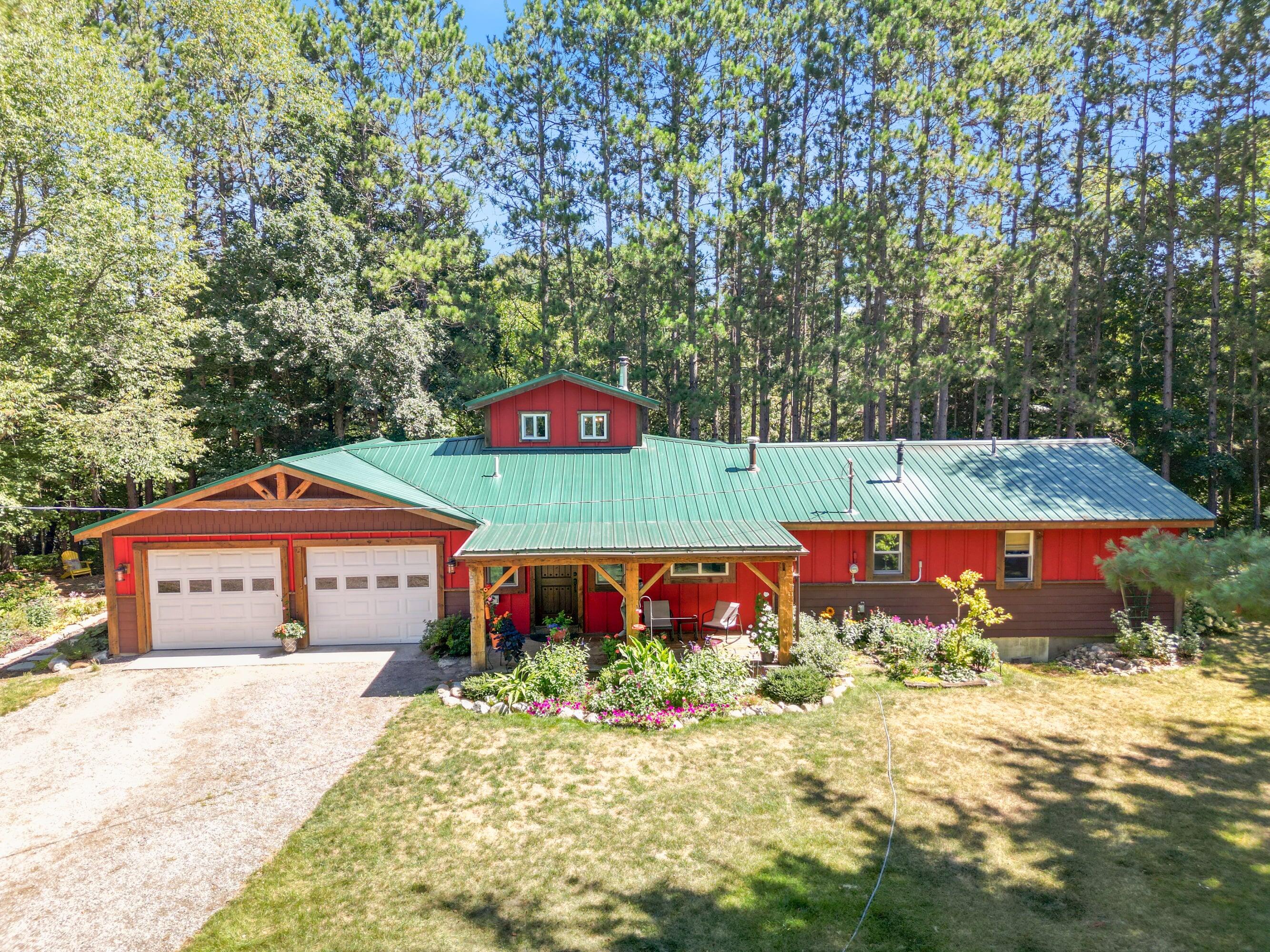 1260 Birch Property Photo 1