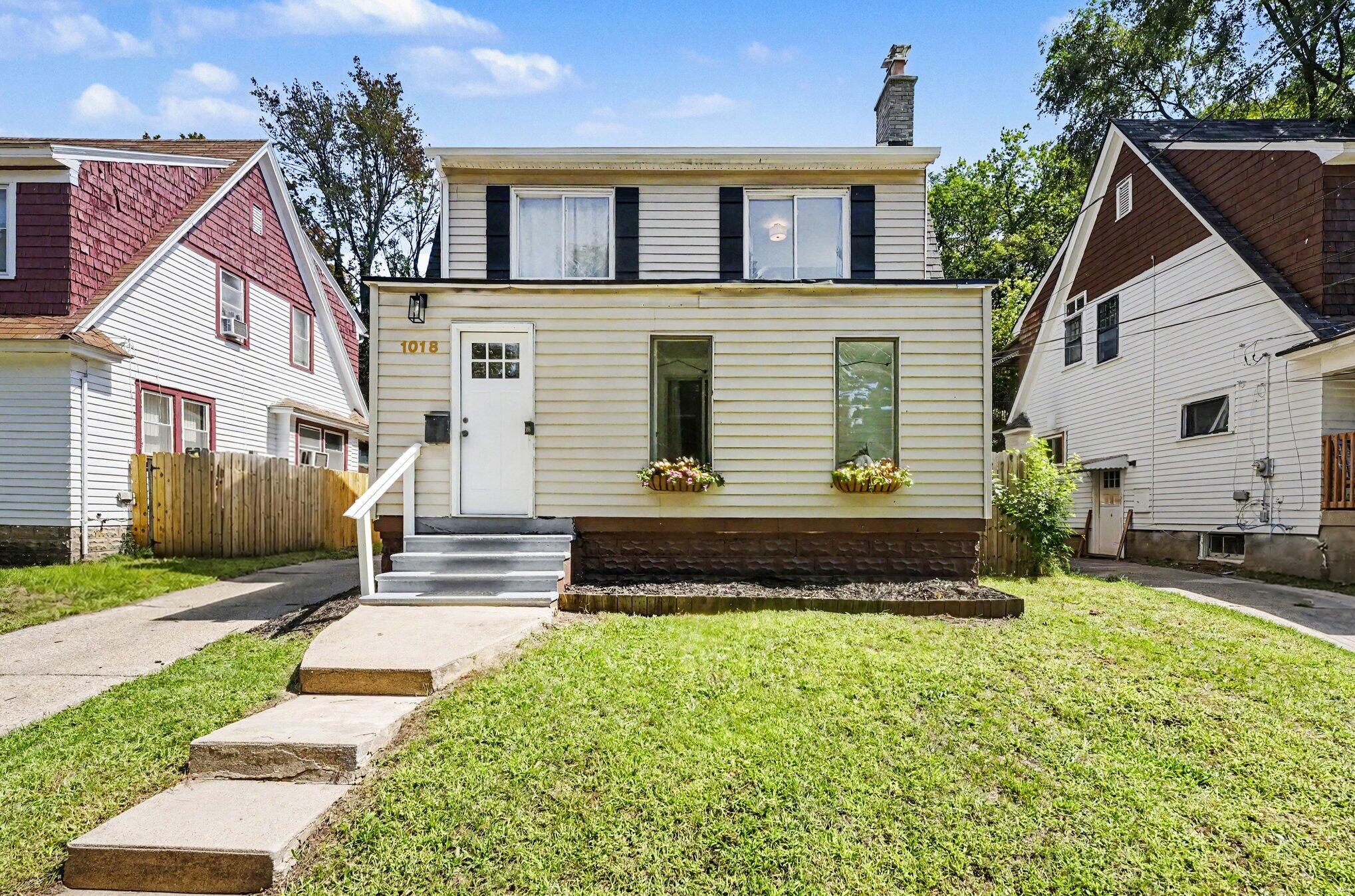 1018 Cooper Avenue Se Property Photo 1