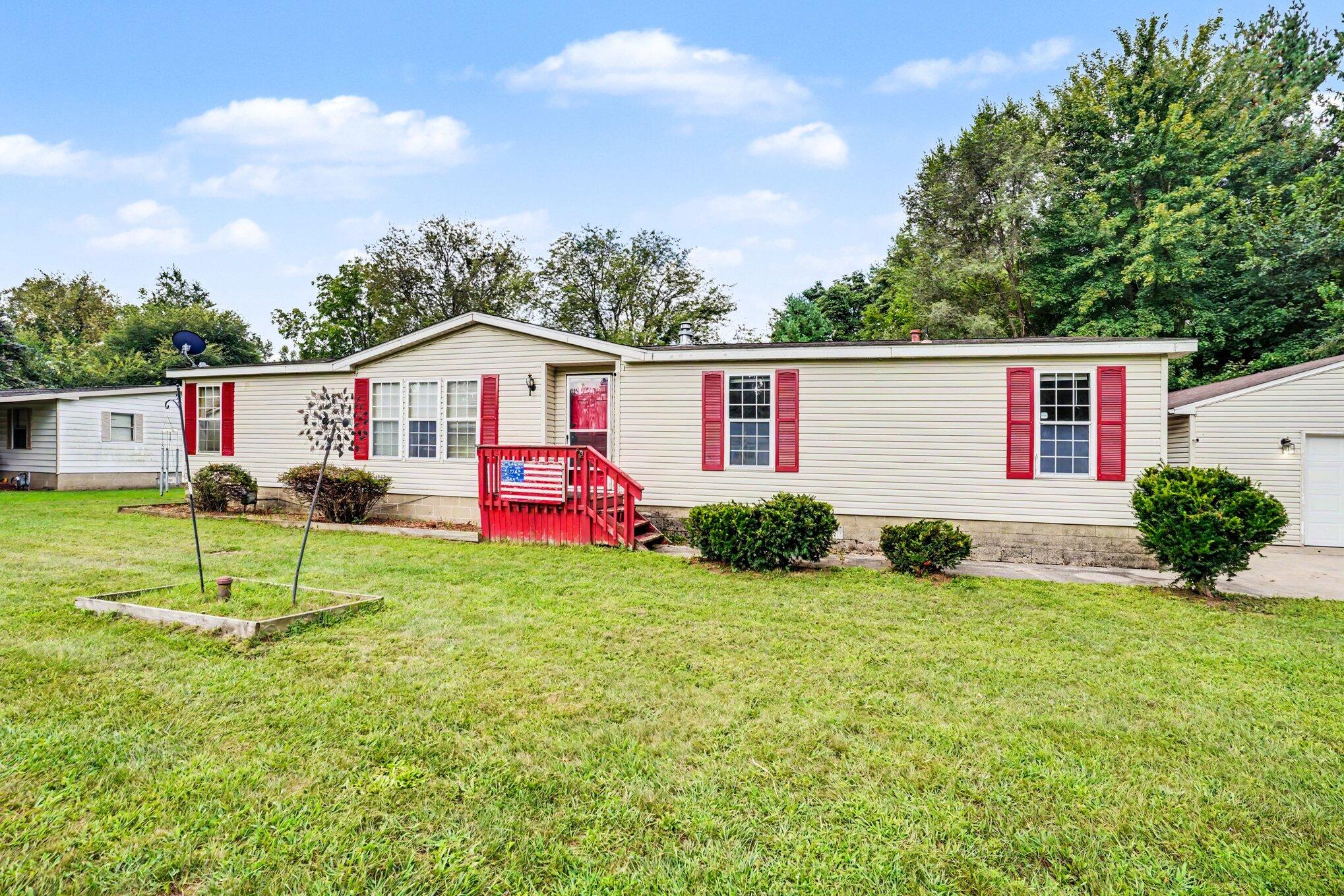 20204 Meadow Drive Property Photo 1