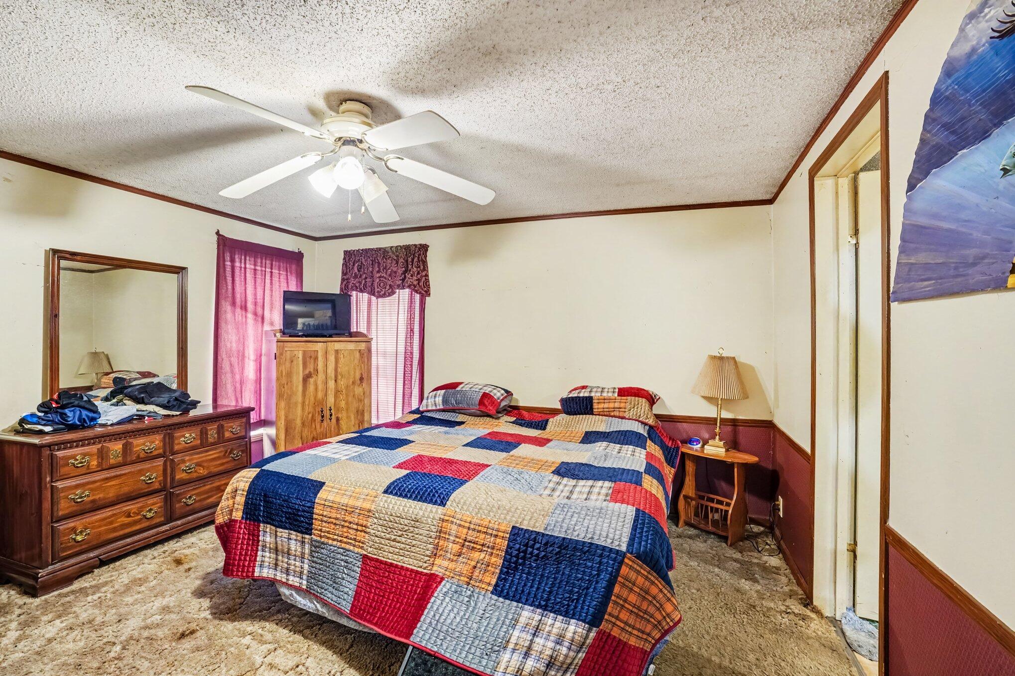 20204 Meadow Drive Property Photo 5
