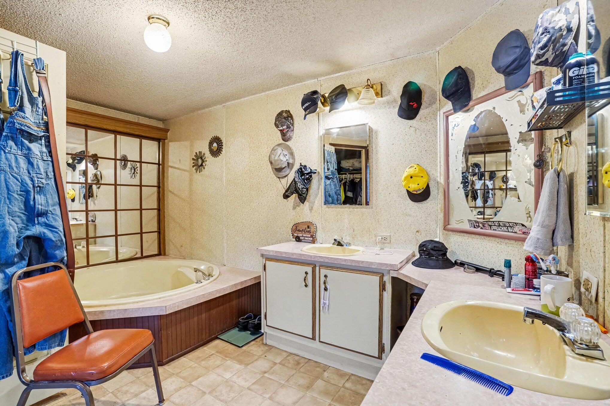 20204 Meadow Drive Property Photo 6
