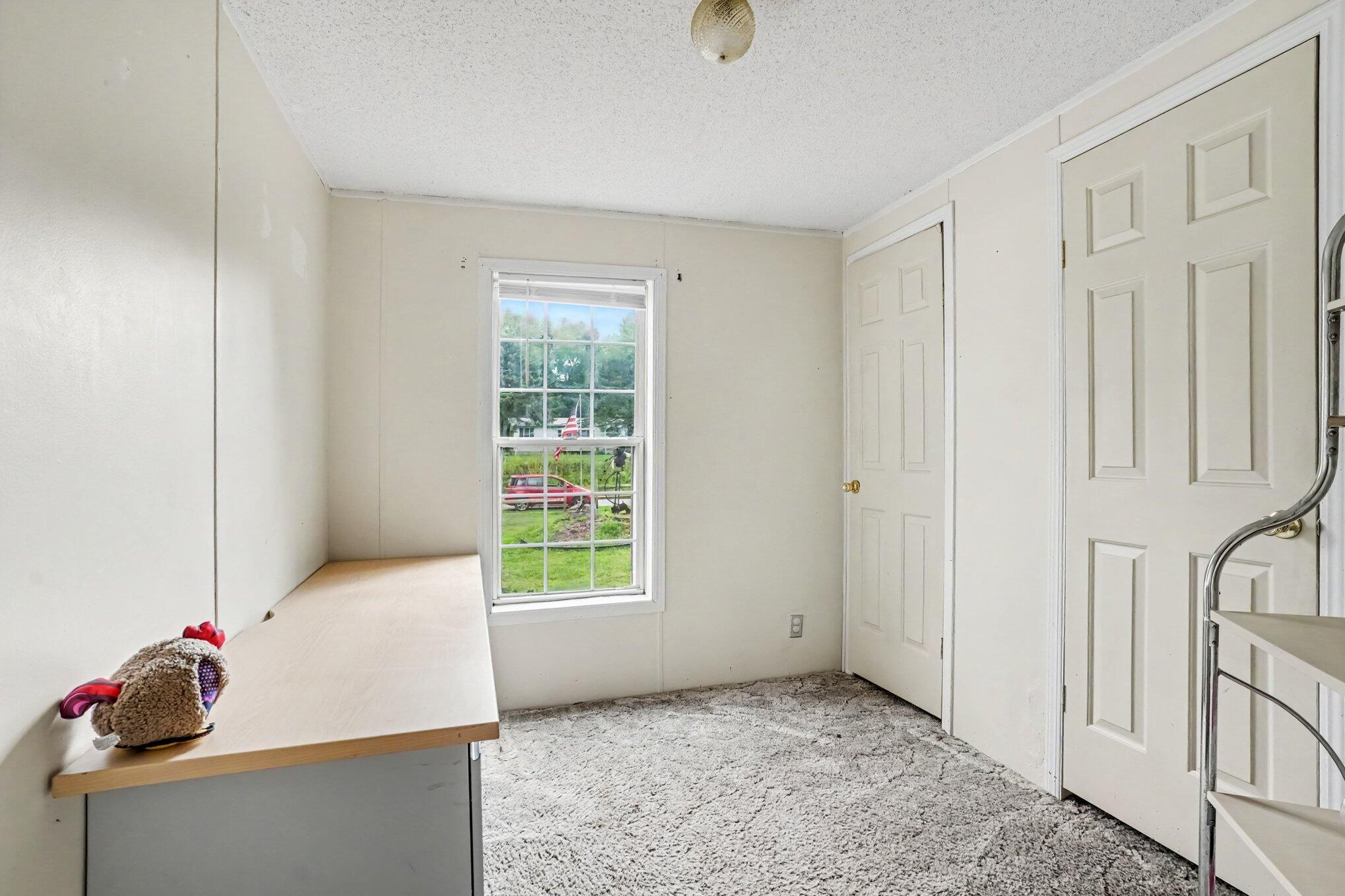 20204 Meadow Drive Property Photo 7