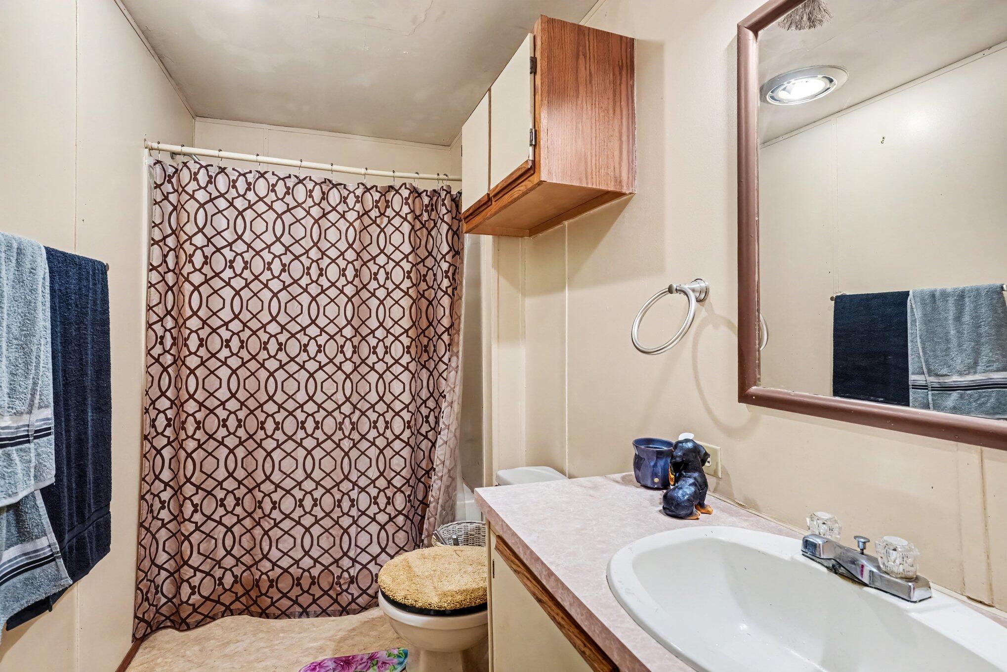 20204 Meadow Drive Property Photo 8