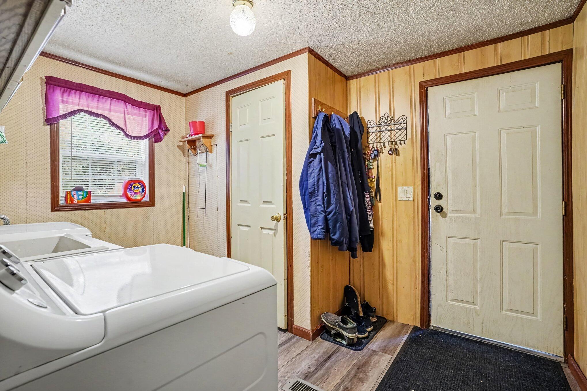 20204 Meadow Drive Property Photo 18