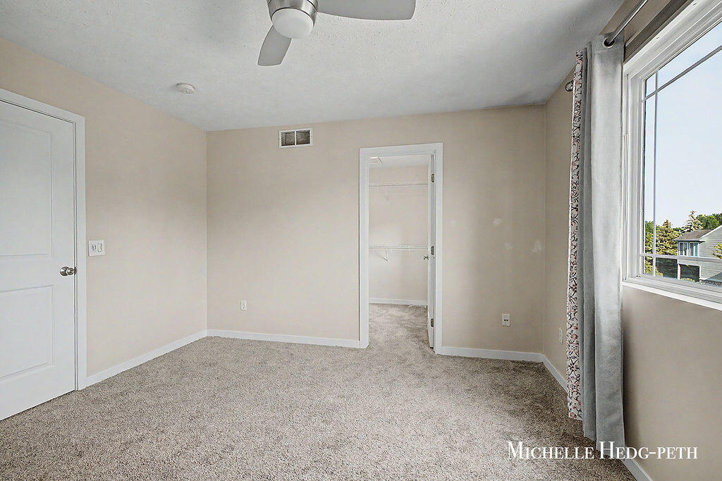 2984 Edgestone Drive 22 Property Photo 8