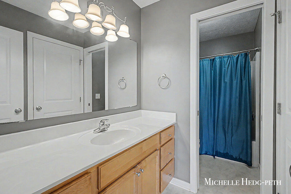 2984 Edgestone Drive 22 Property Photo 10